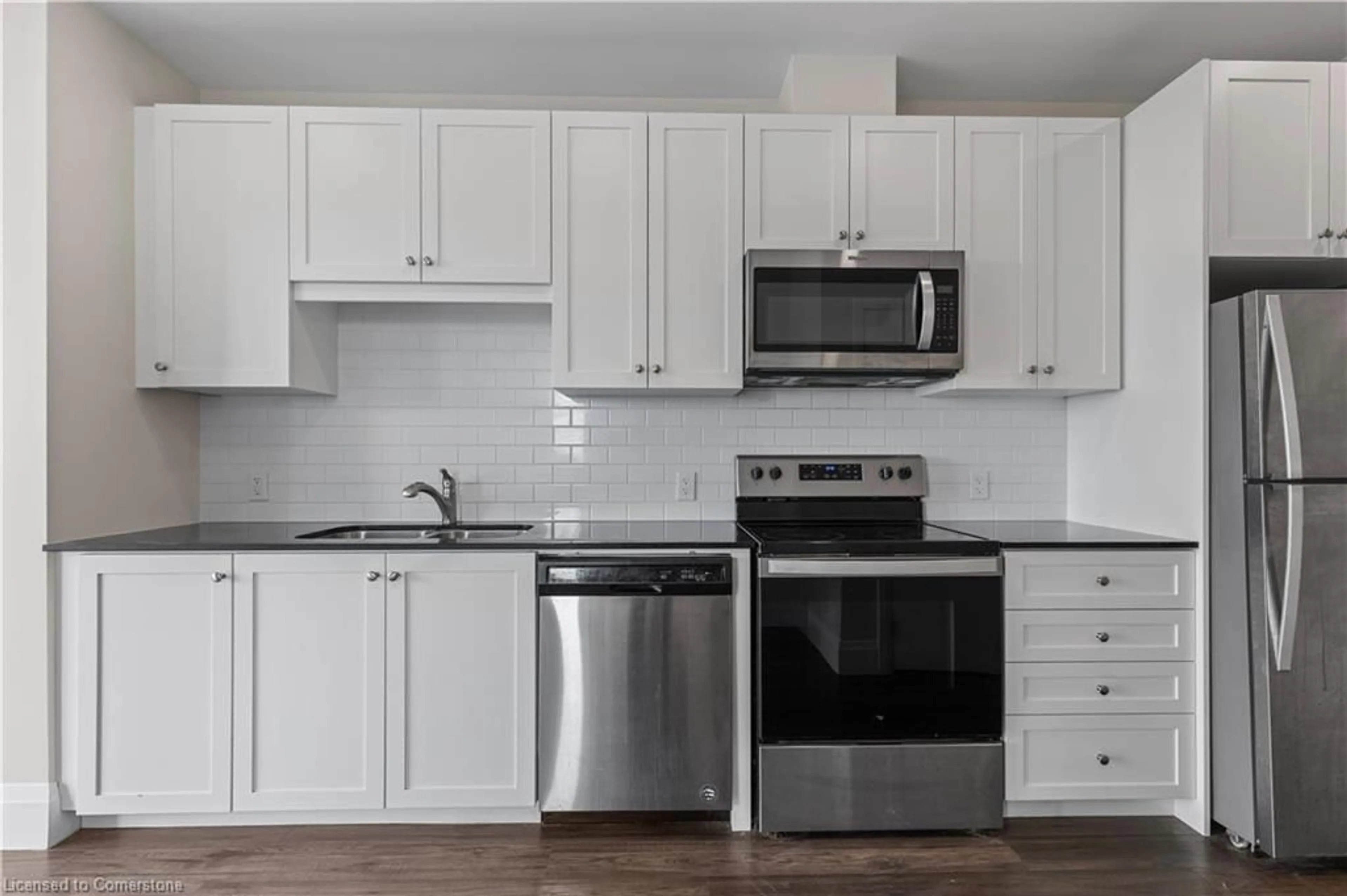 Standard kitchen, wood/laminate floor for 104 Garment St #1004, Kitchener Ontario N2G 0C8