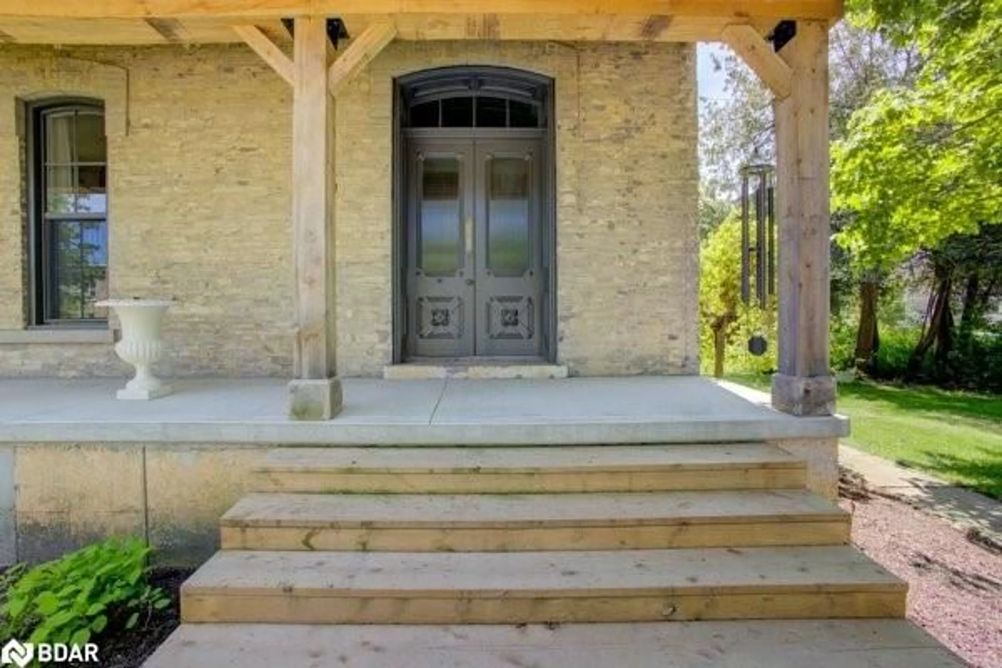 Unknown for 150 Wellington St, Mount Forest Ontario N0G 2L2