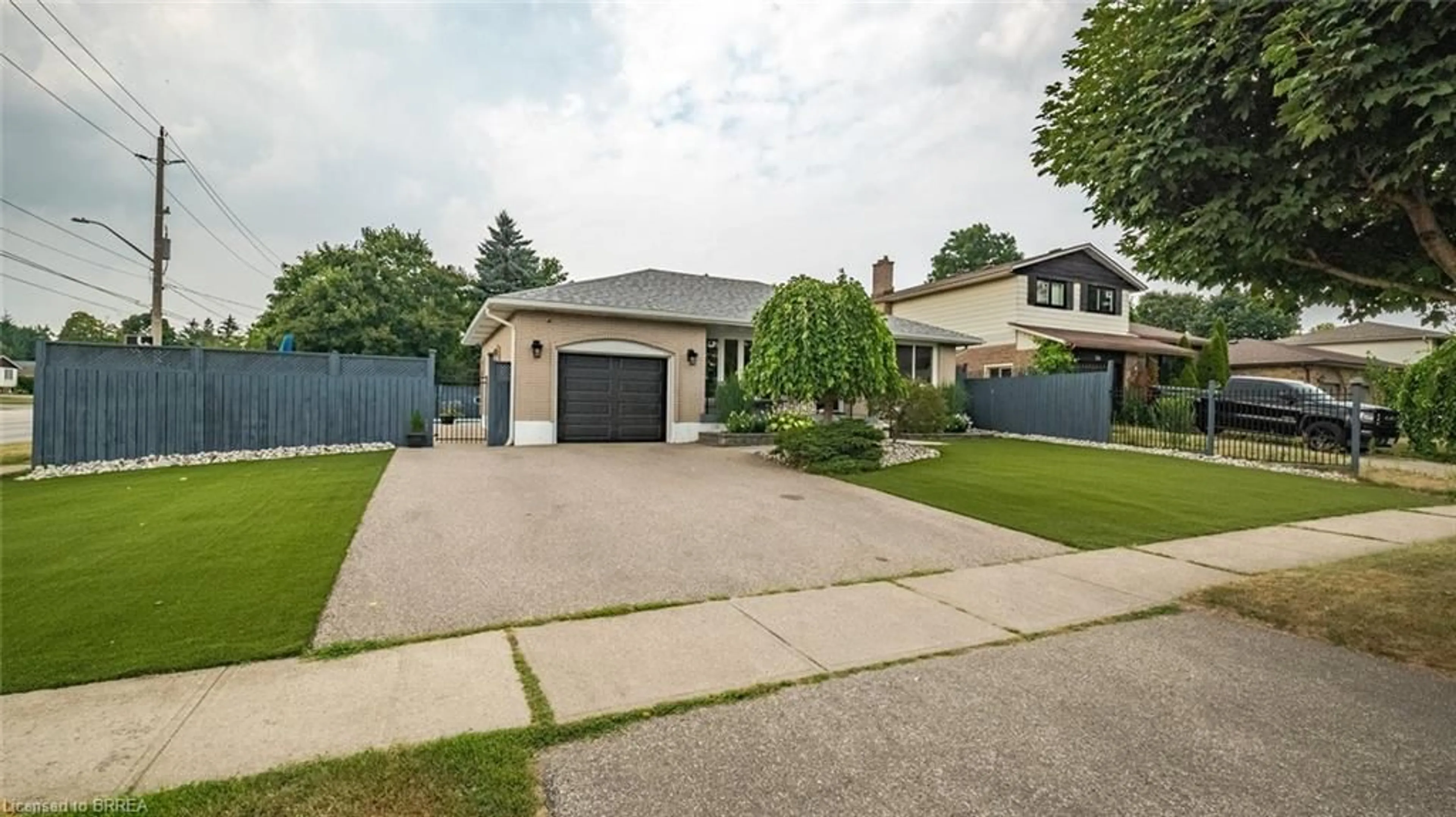 Unknown for 32 Daniel Pl, Brantford Ontario N3R 6J7