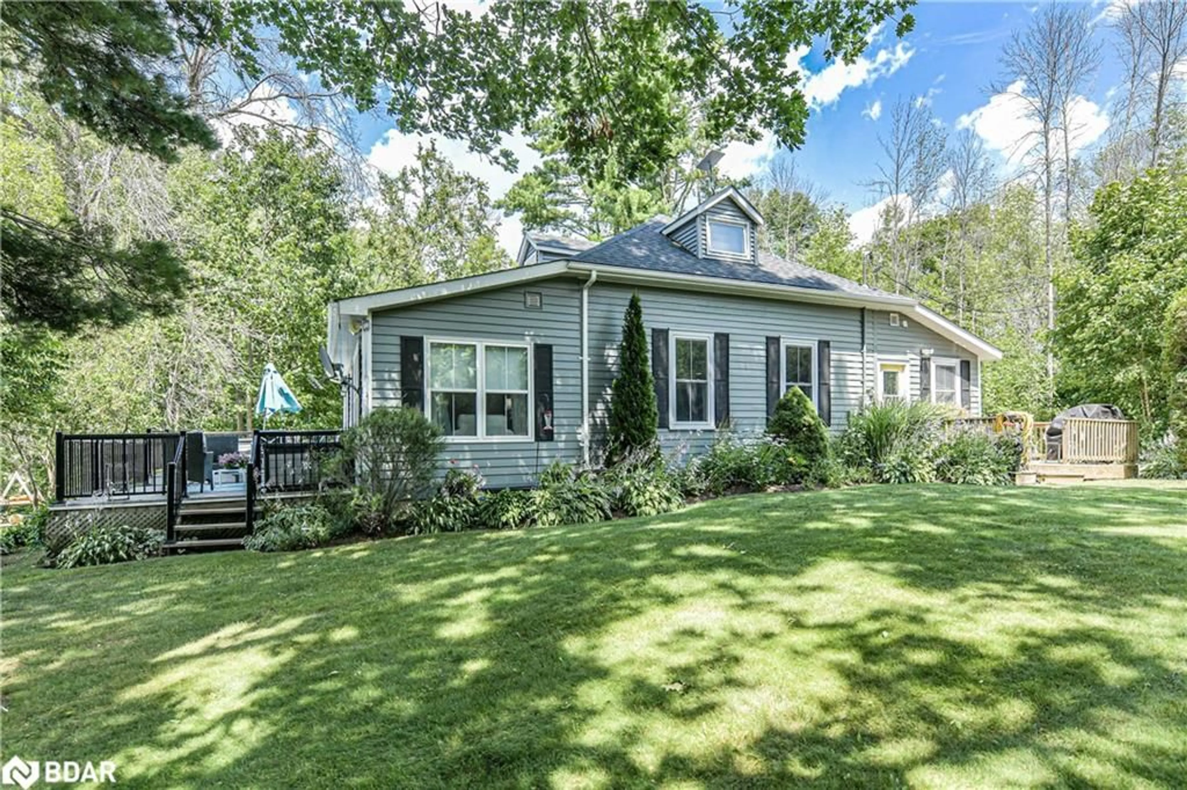 Home with vinyl exterior material, water/lake/river/ocean view for 6888 Pentland Lane, Washago Ontario L0K 2B0