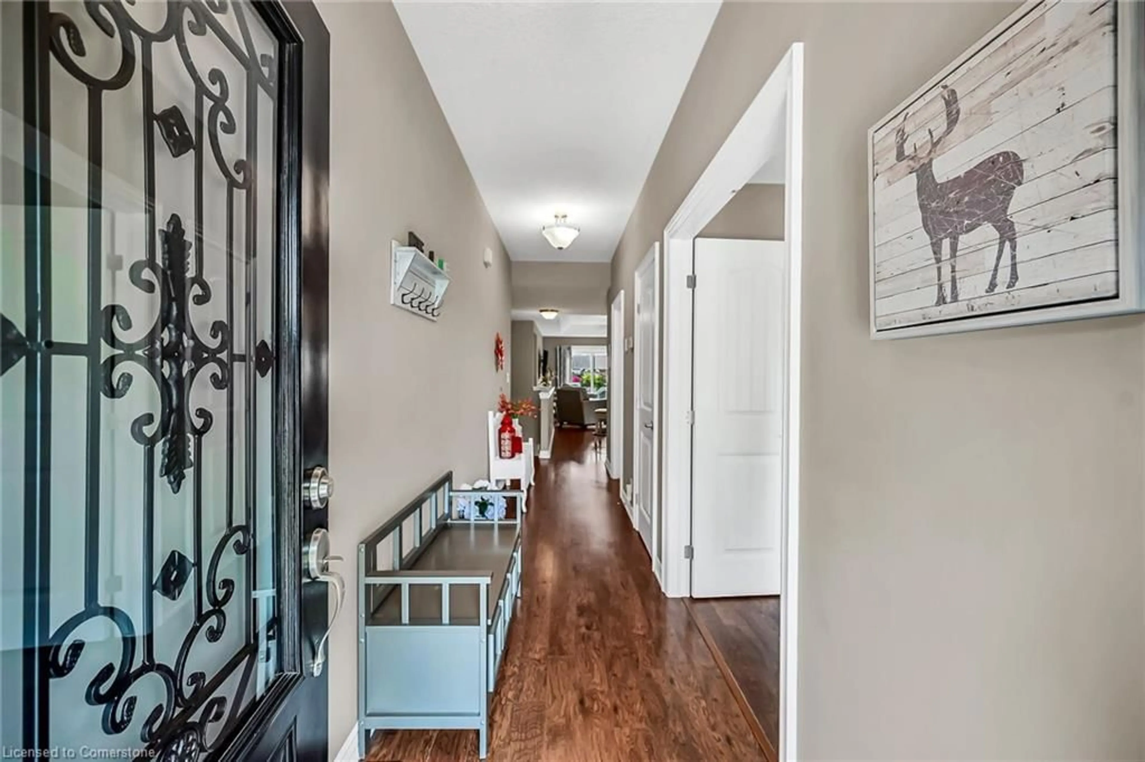 Indoor entryway for 726 St George St, Port Dover Ontario N0A 1N0