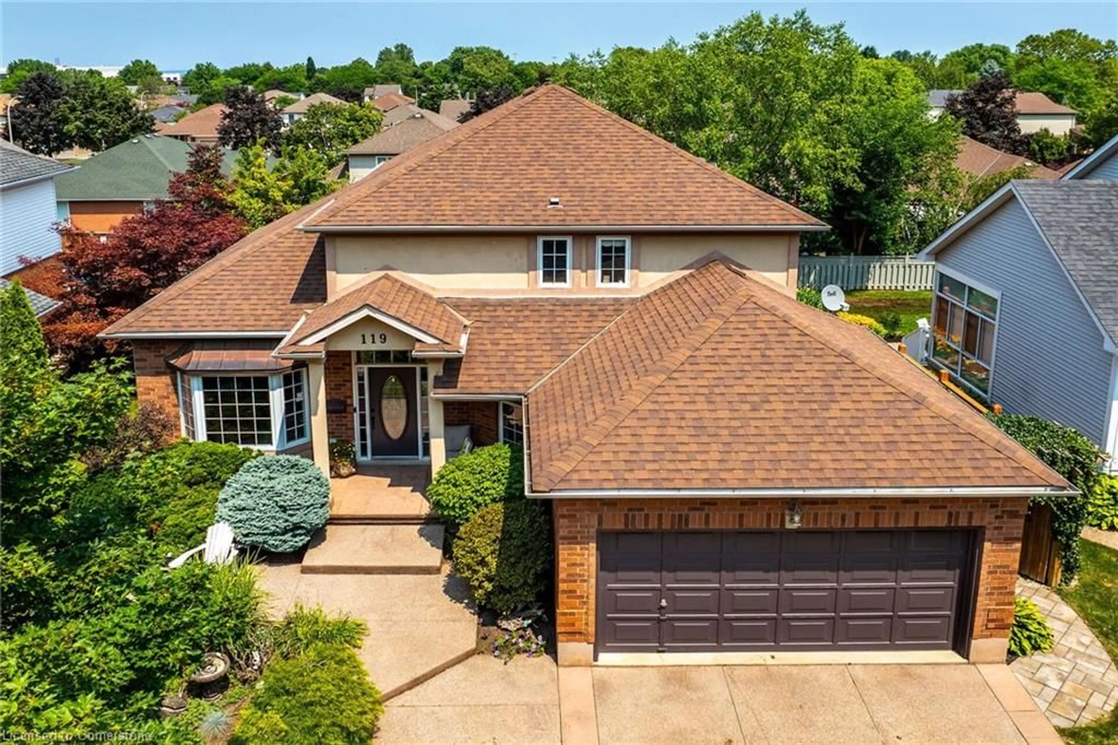 Home with brick exterior material, street for 119 Dorchester Dr, Grimsby Ontario L3M 5H5