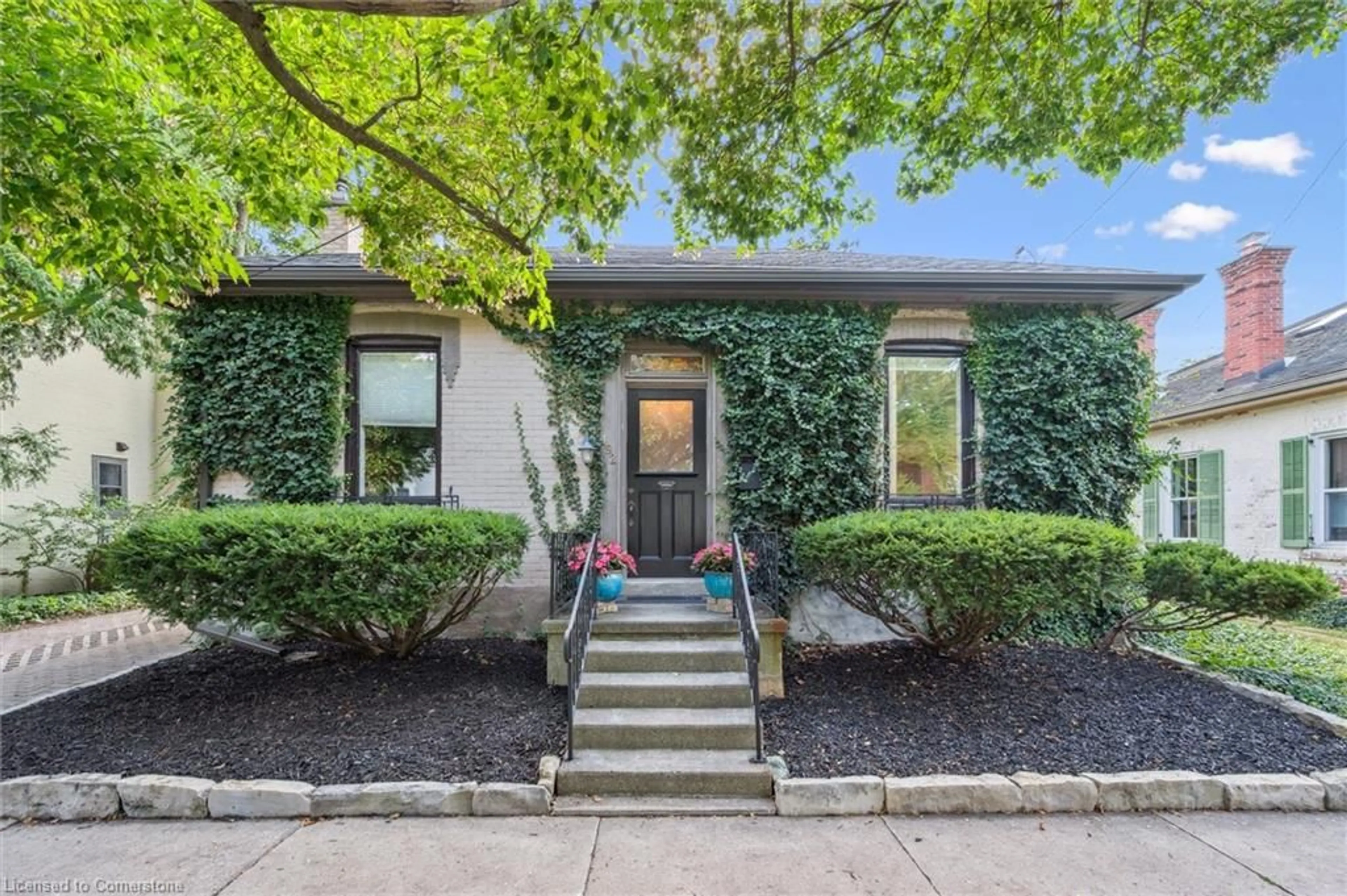 Unknown for 192 Glasgow St, Guelph Ontario N1H 4X2