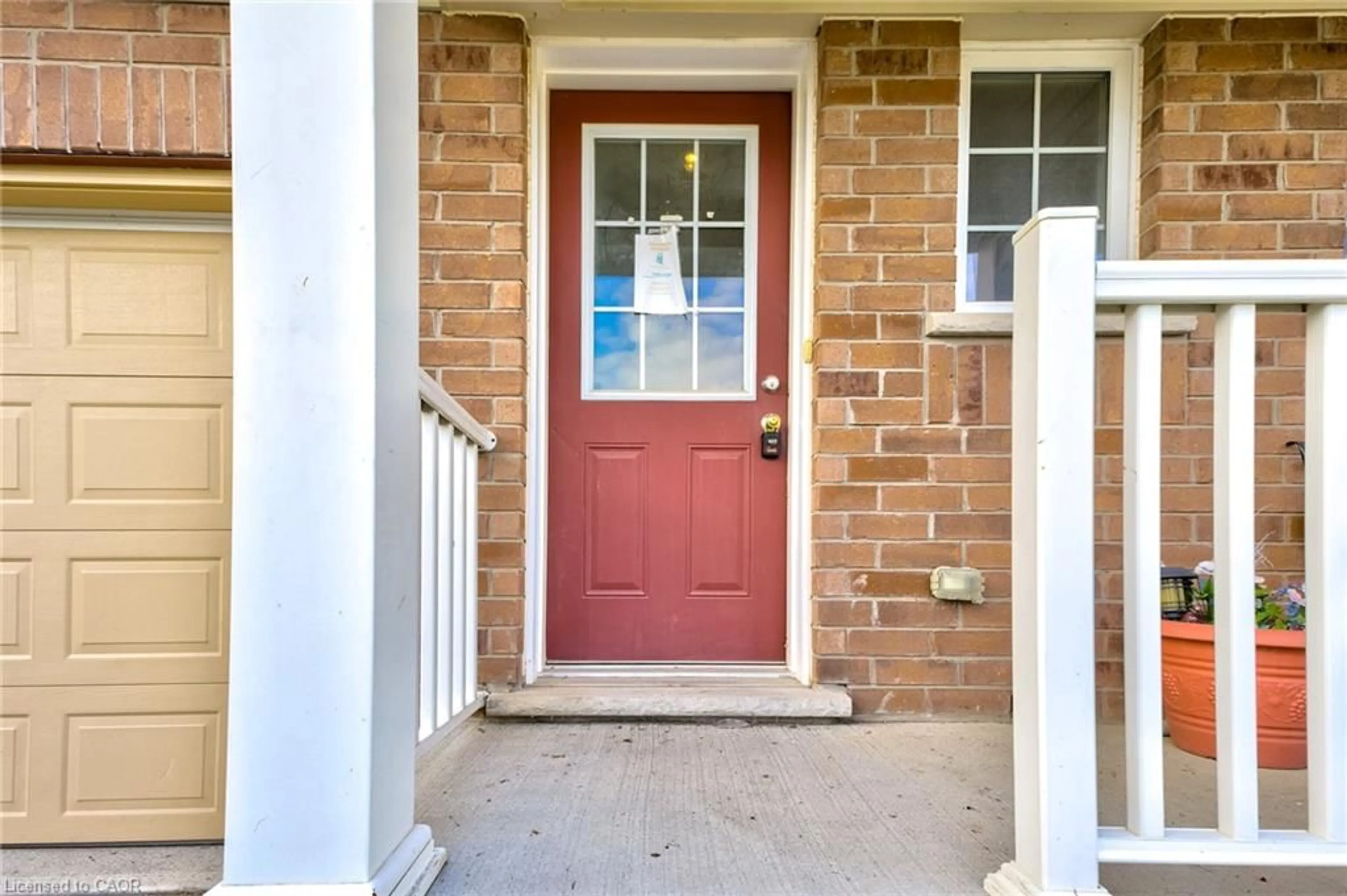 Indoor entryway for 29 Grand Flats Trail, Kitchener Ontario N2A 0H7