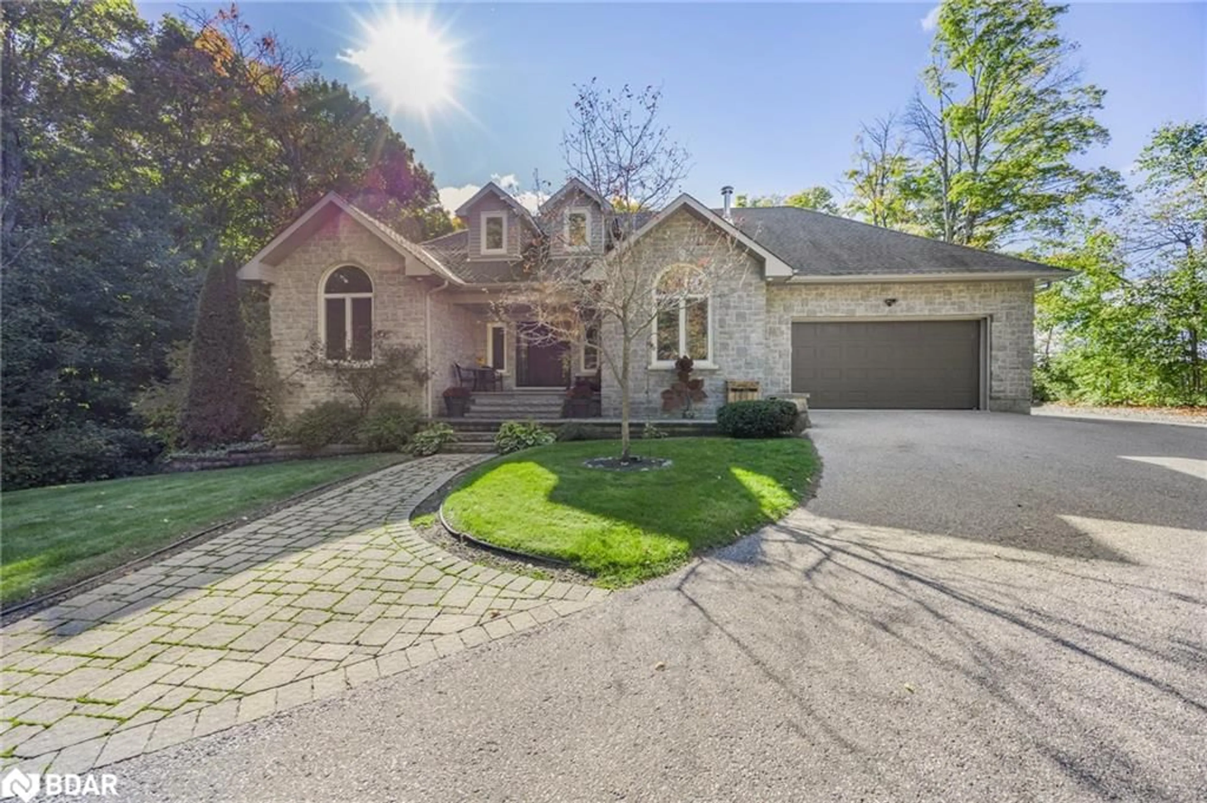 A pic from outside/outdoor area/front of a property/back of a property/a pic from drone, street for 2020 5 Line, Oro-Medonte Ontario L0L 2E0
