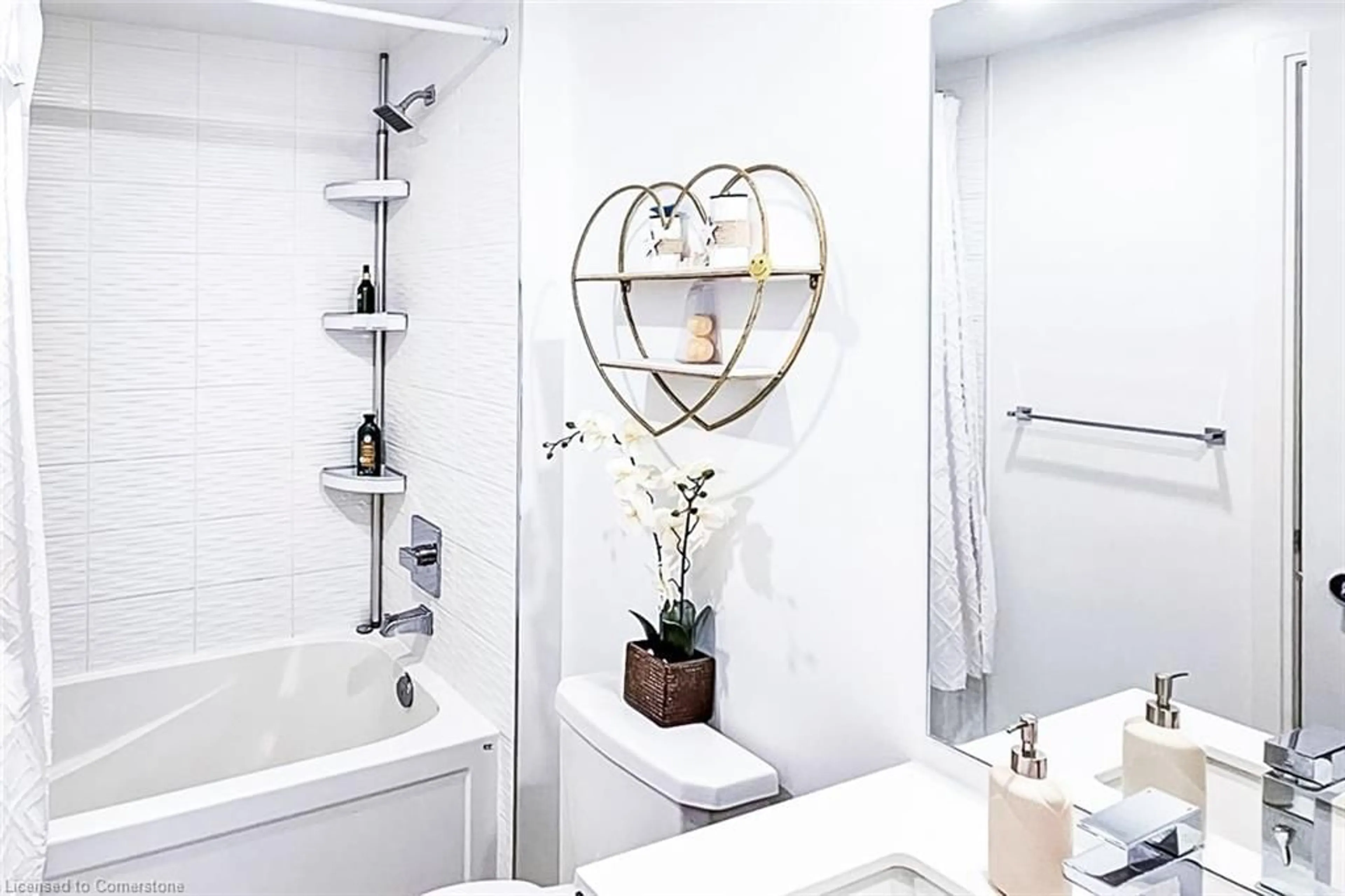Contemporary bathroom, ceramic/tile floor for 65 Annie Craig Dr #1006, Toronto Ontario M8V 0G3