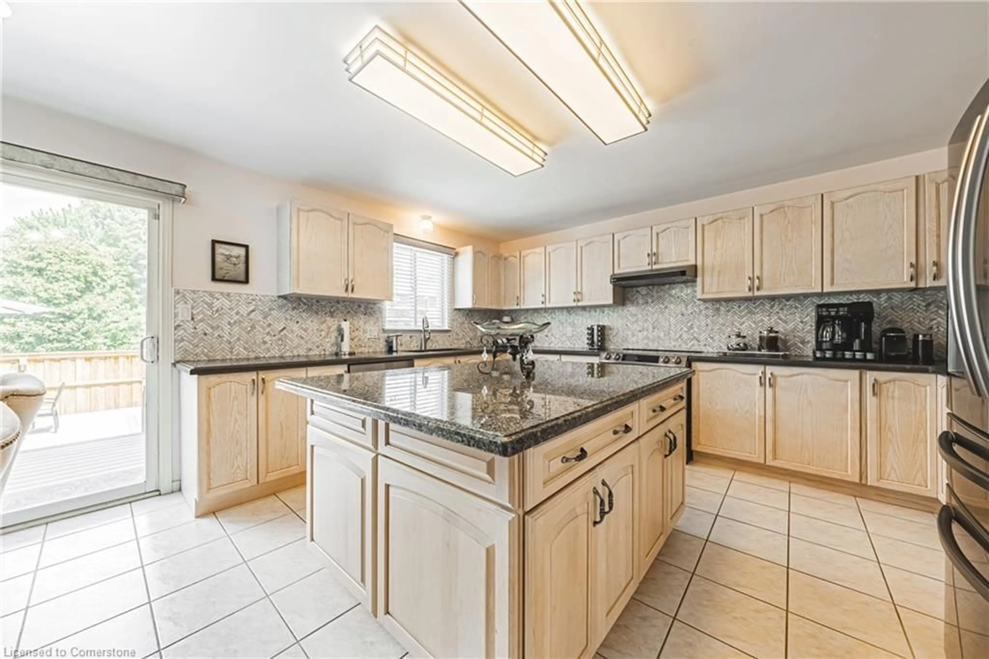 Open concept kitchen, ceramic/tile floor for 81 Jacqueline Blvd, Hamilton Ontario L9B 2R2