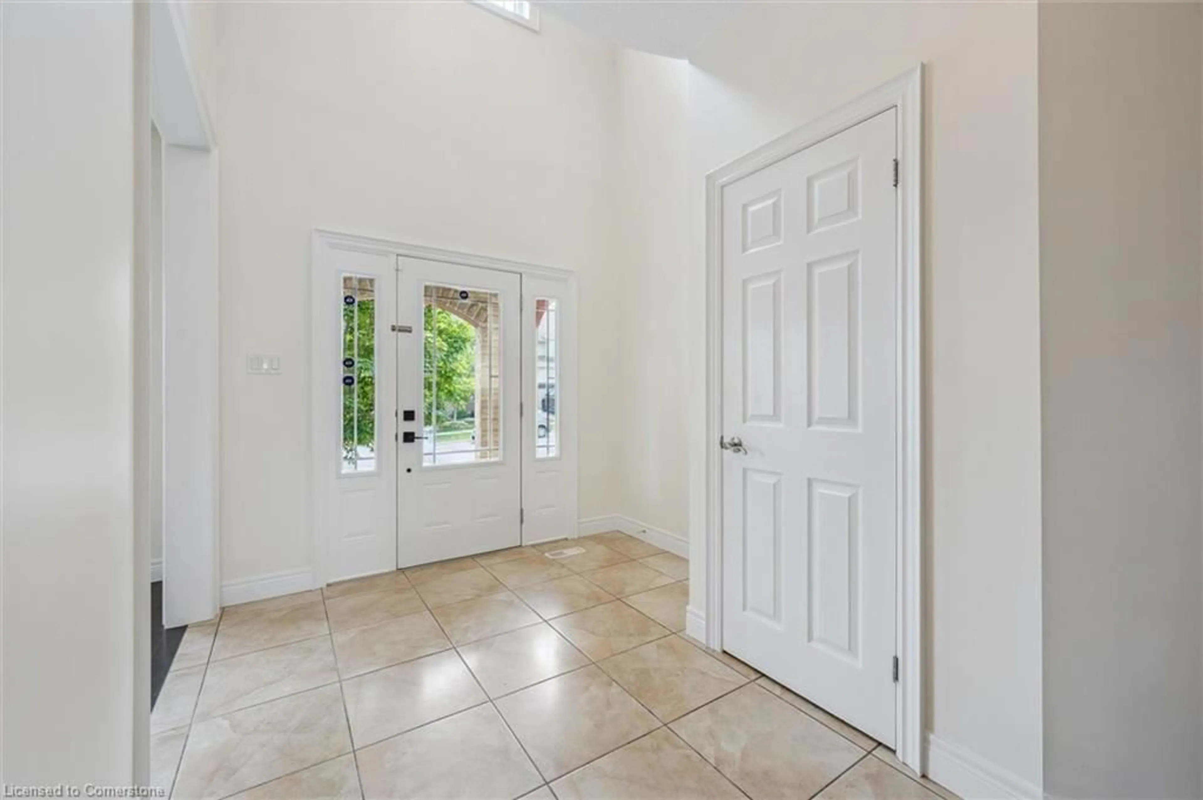 Indoor entryway for 76 Zaduk Pl, Guelph Ontario N1G 0C5