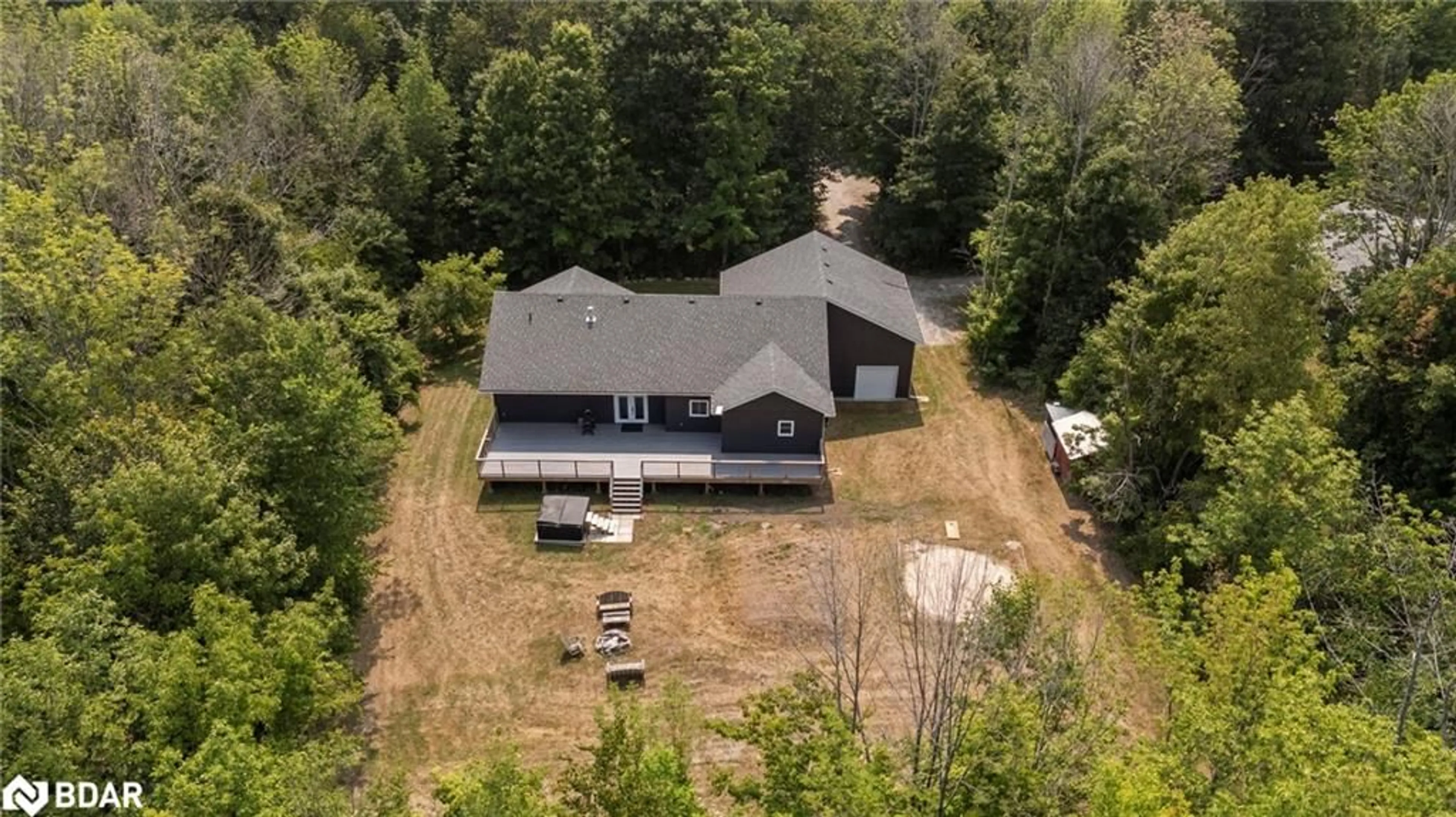 A pic from outside/outdoor area/front of a property/back of a property/a pic from drone, unknown for 2326 Foxmead Road Rd, Coldwater Ontario L0K 1E0