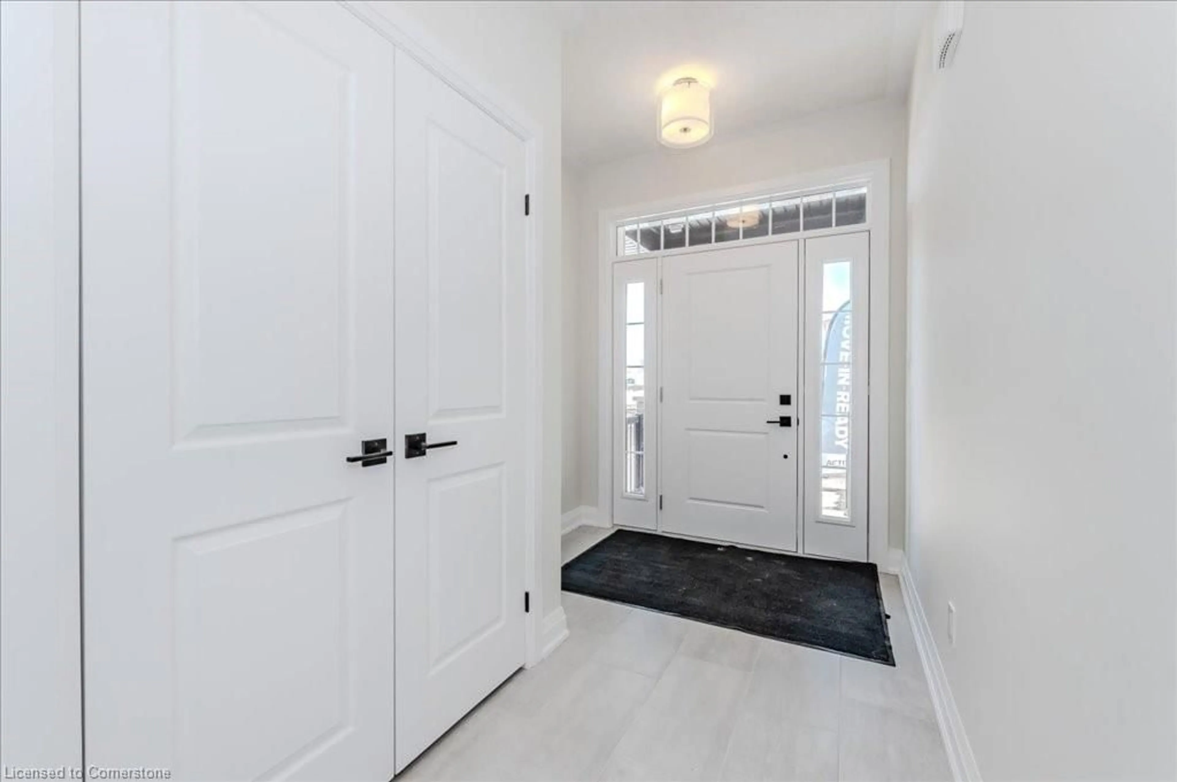 Indoor entryway for 552 Balsam Poplar St, Waterloo Ontario N2V 0E3