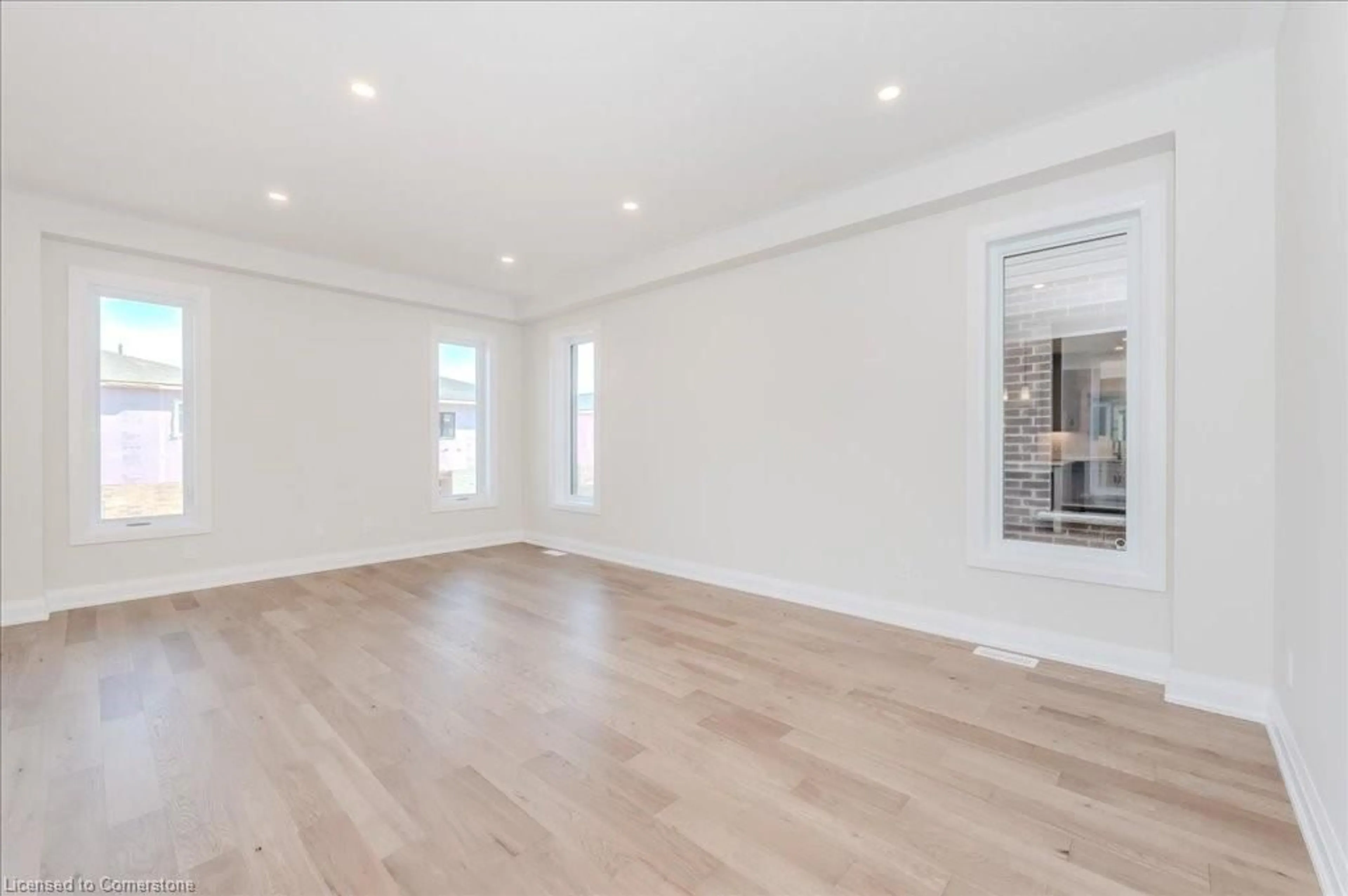 A pic of a room for 552 Balsam Poplar St, Waterloo Ontario N2V 0E3