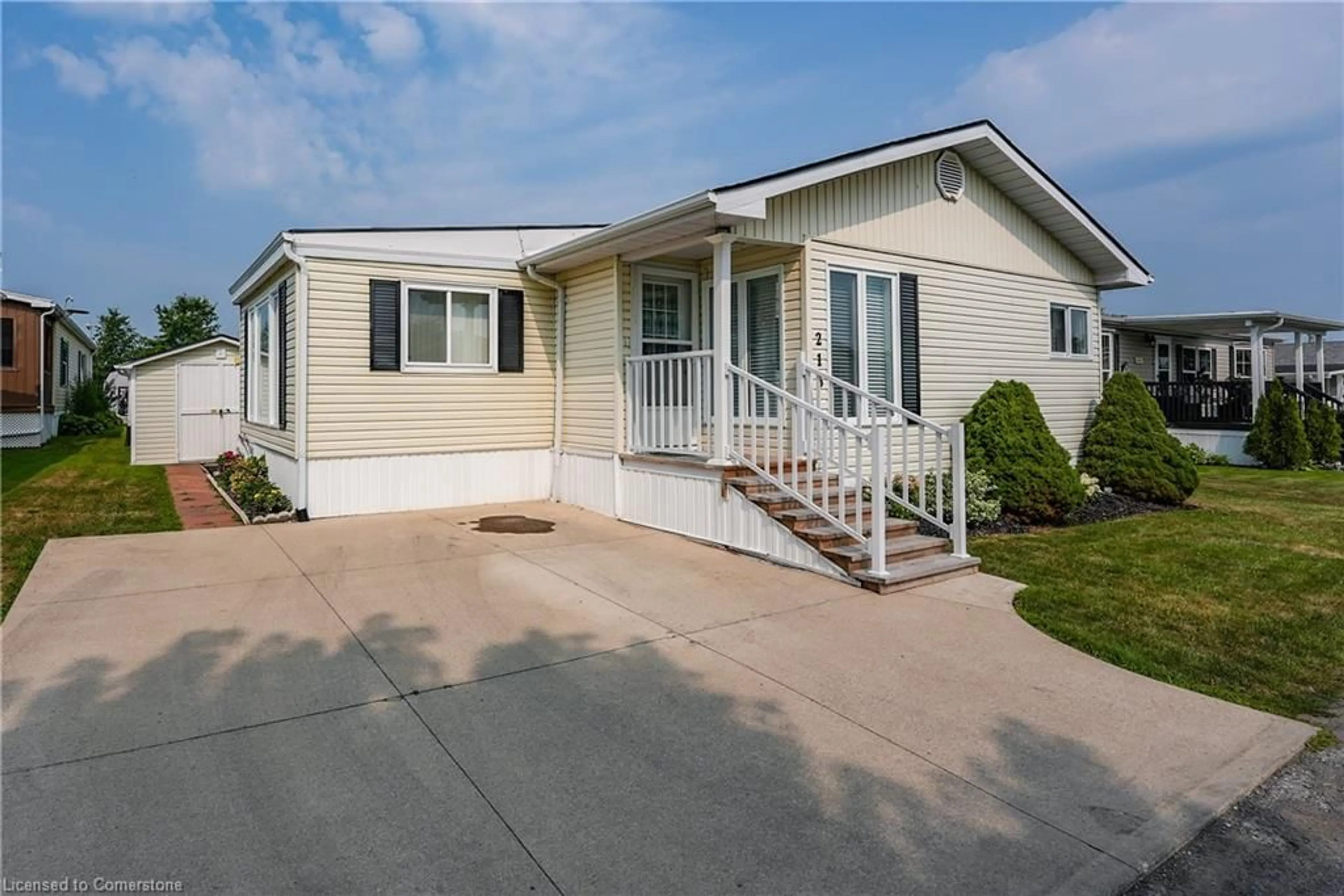 Home with vinyl exterior material, street for 3033 Townline Rd #213, Stevensville Ontario L0S 1S1
