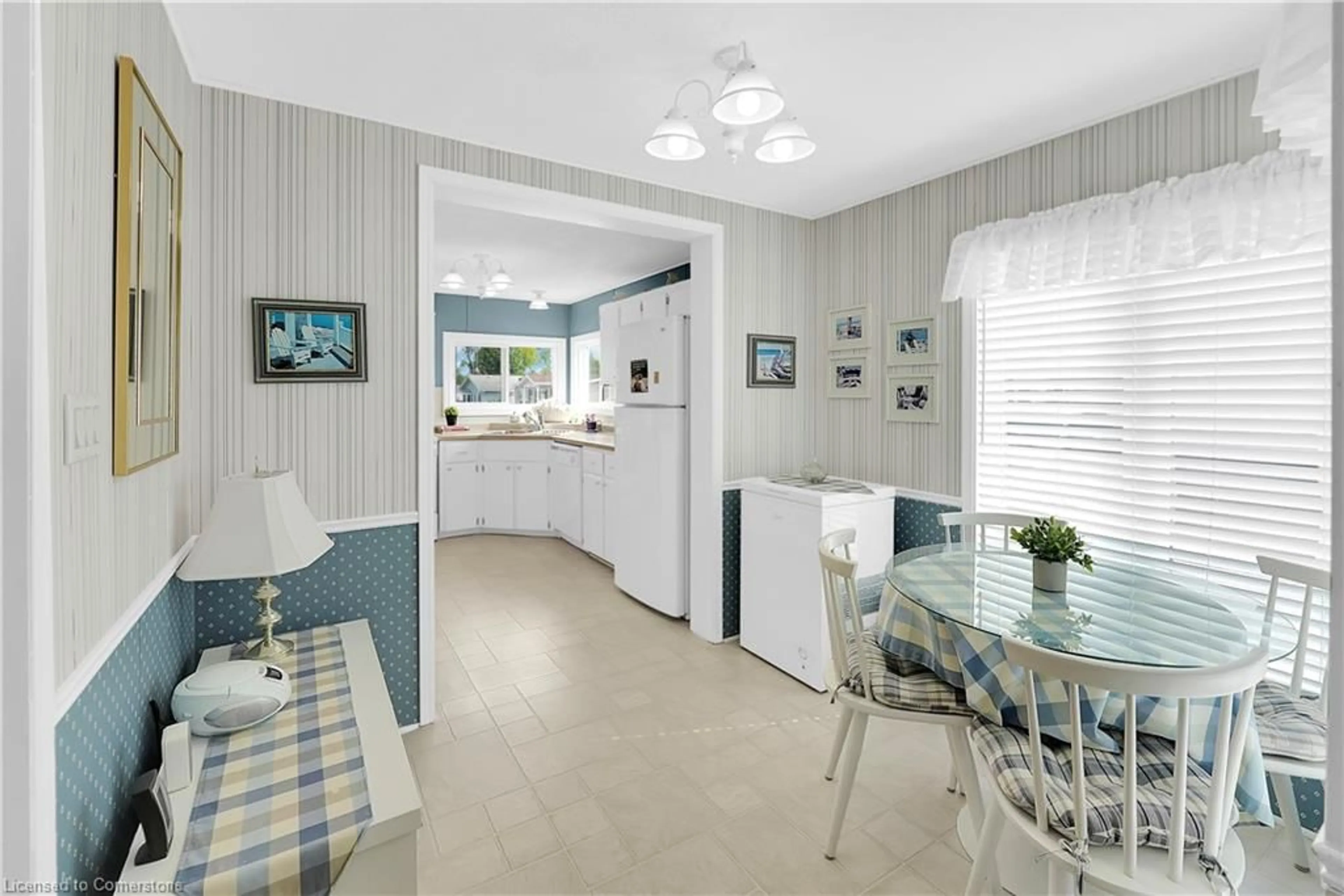 Open concept kitchen, ceramic/tile floor for 3033 Townline Rd #213, Stevensville Ontario L0S 1S1