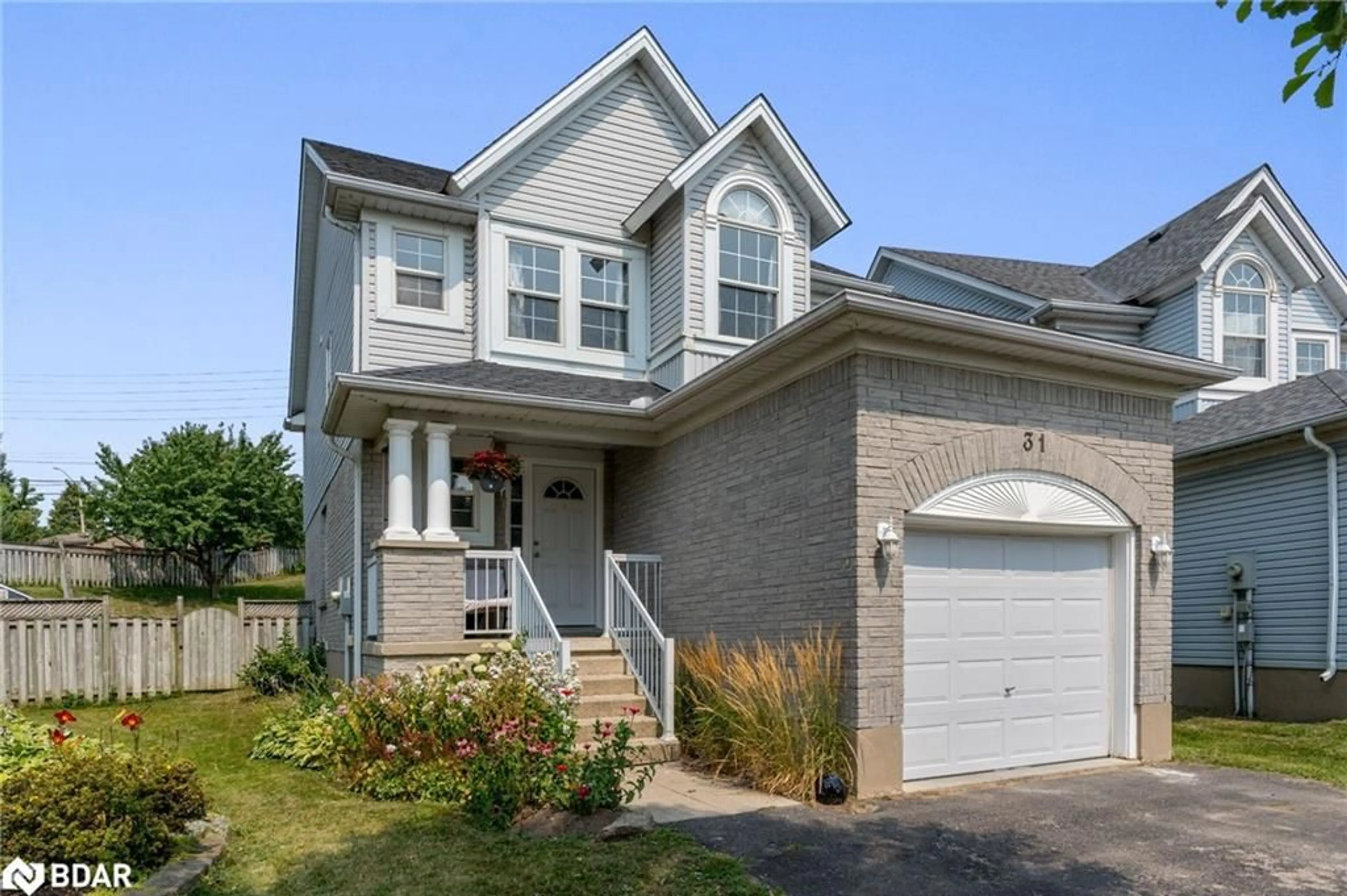Home with brick exterior material, street for 31 Newport Dr, Waterloo Ontario N3H 5P7