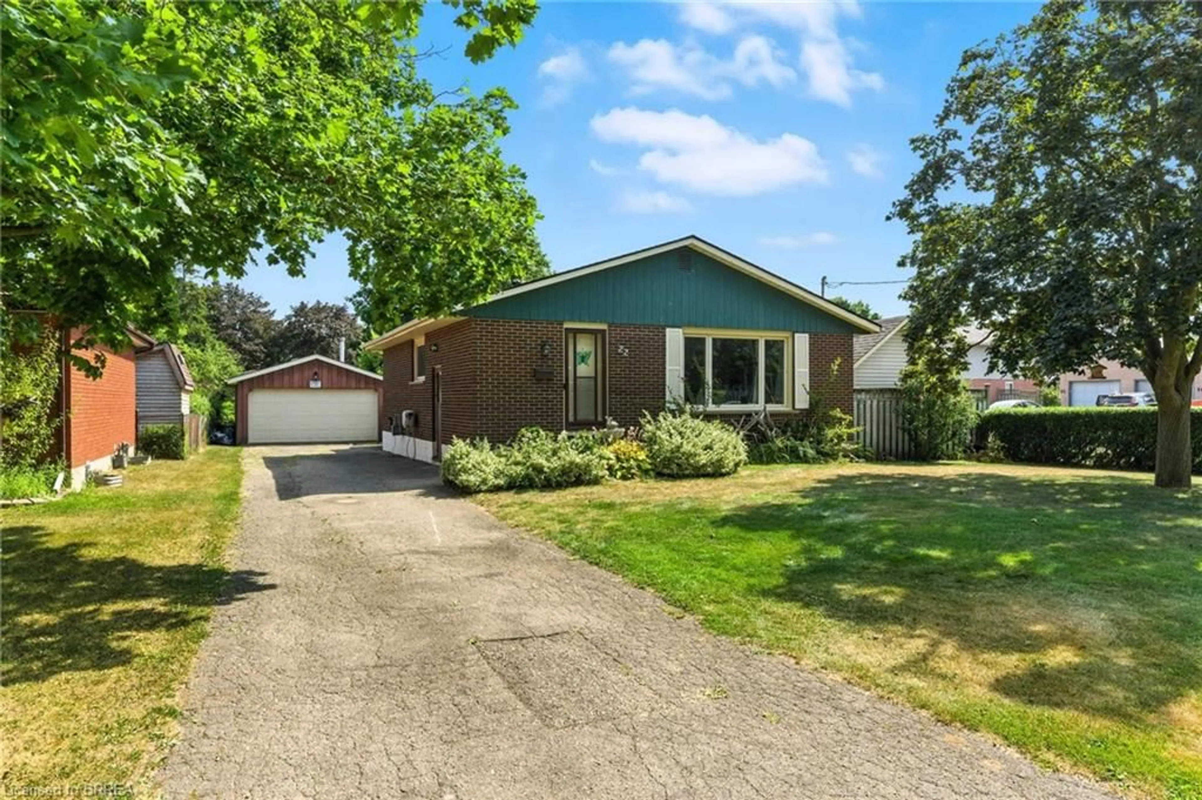 Unknown for 22 Mccammon St, Paris Ontario N3L 1V9