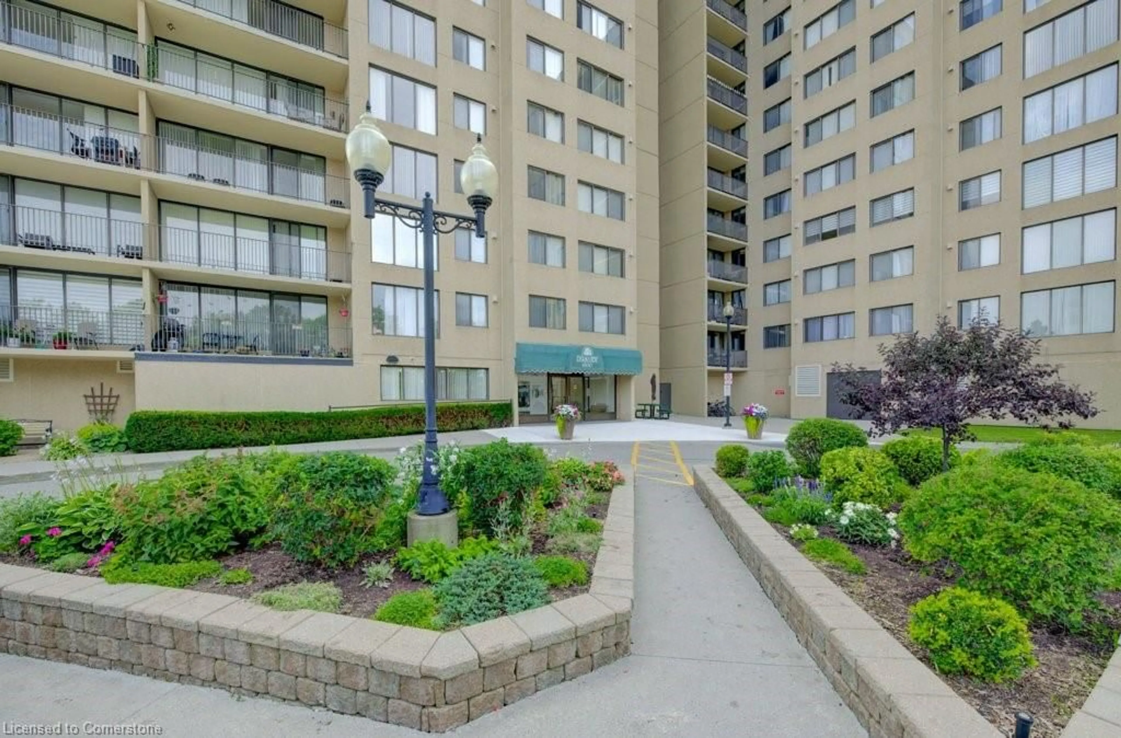 Patio, unknown for 6500 Montevideo Rd #1014, Mississauga Ontario L5N 3T6