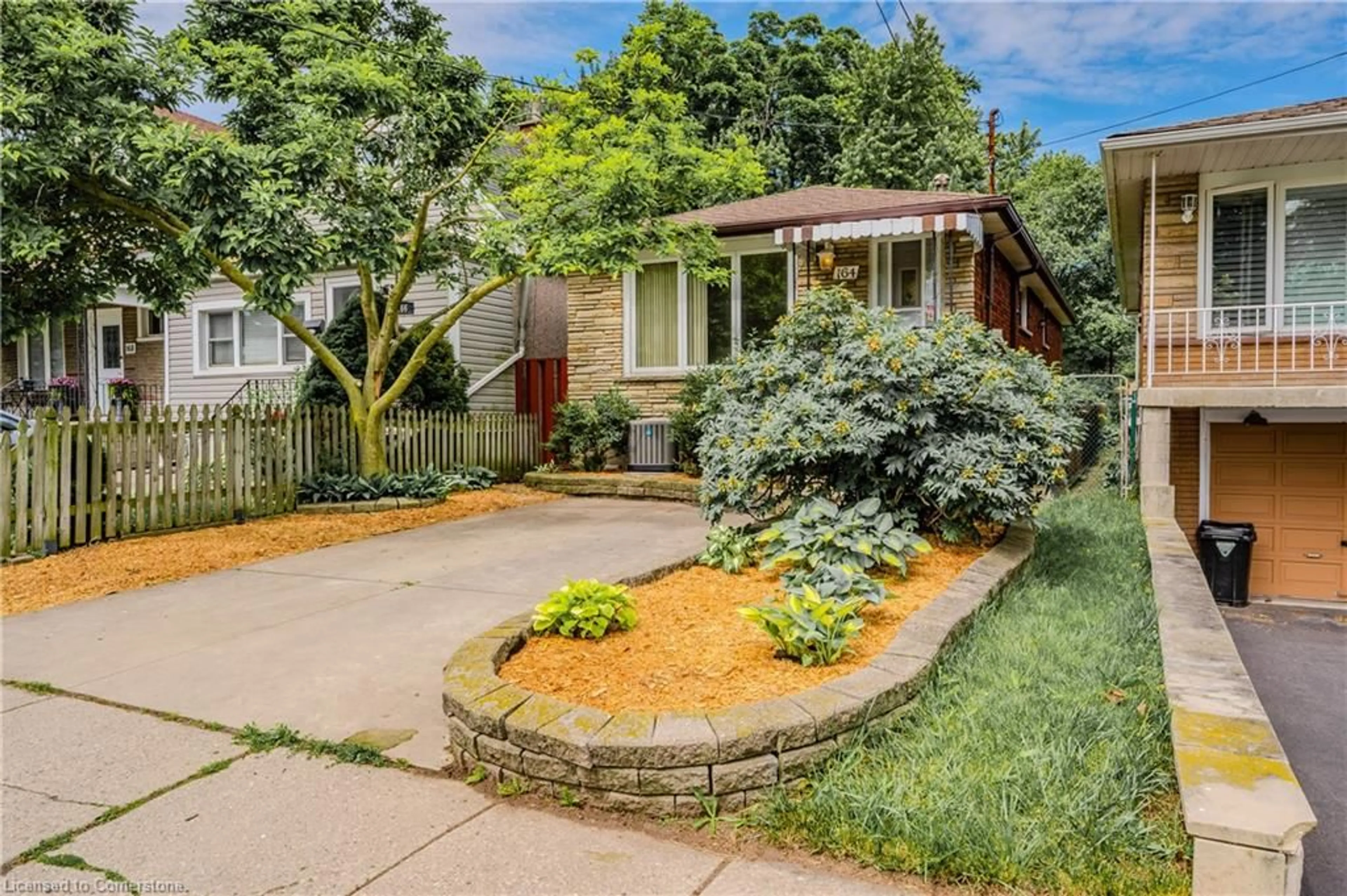 Unknown for 164 East 23rd St, Hamilton Ontario L8V 2X1