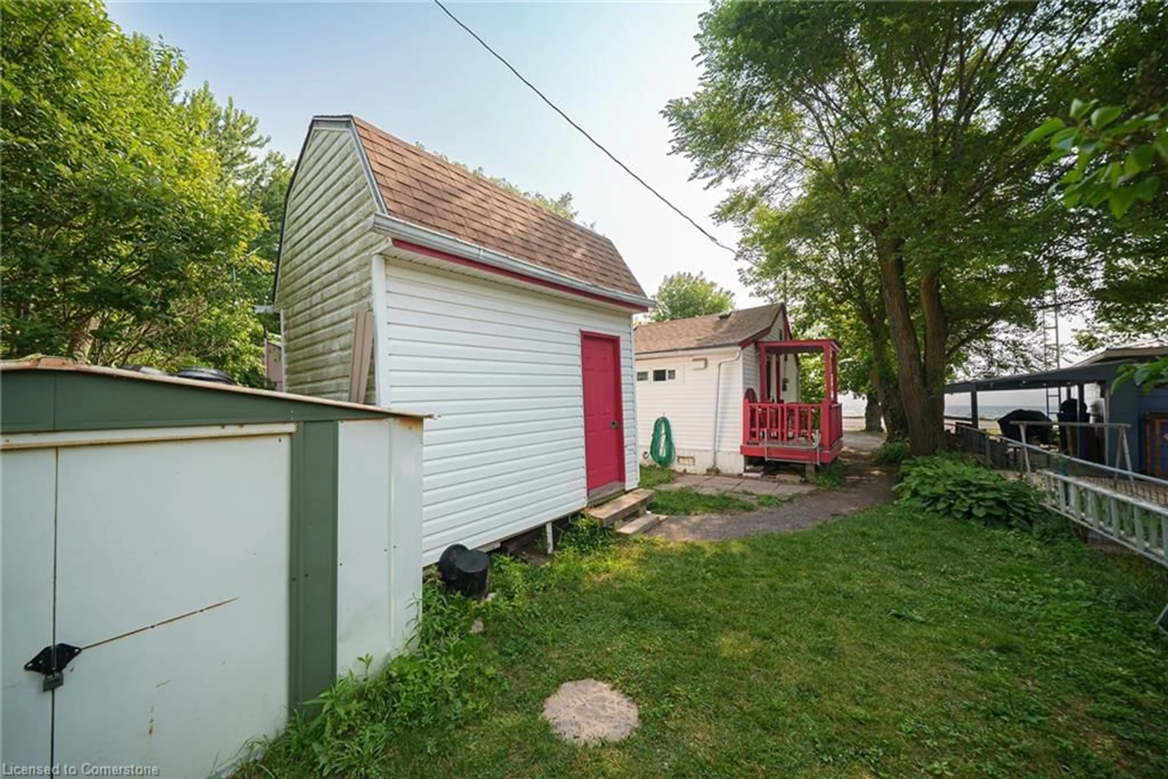 Shed for 329 Blue Water Pky, Selkirk Ontario N0A 1P0