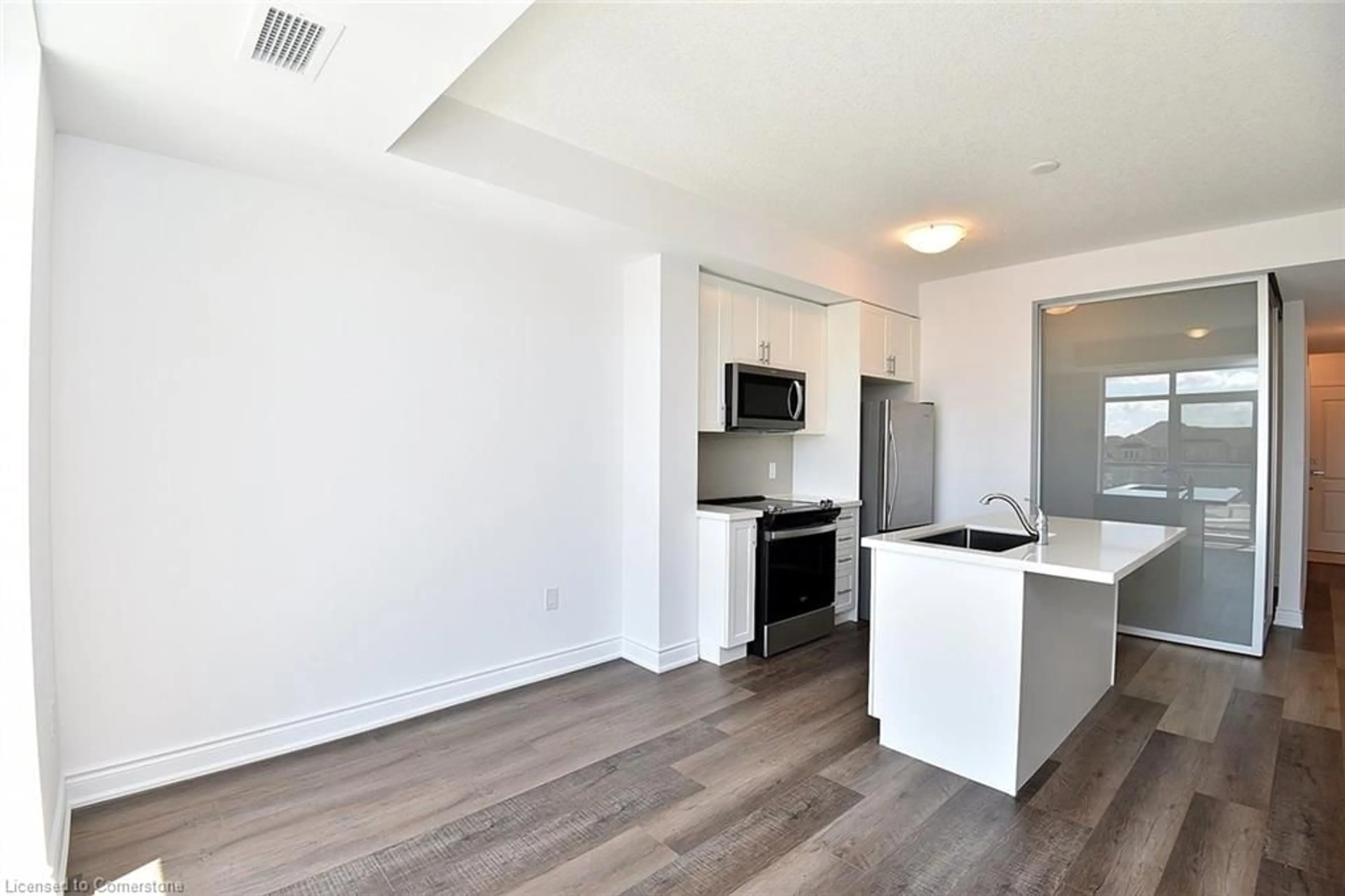 A pic of a room for 450 Dundas St #612, Waterdown Ontario L0R 2H4