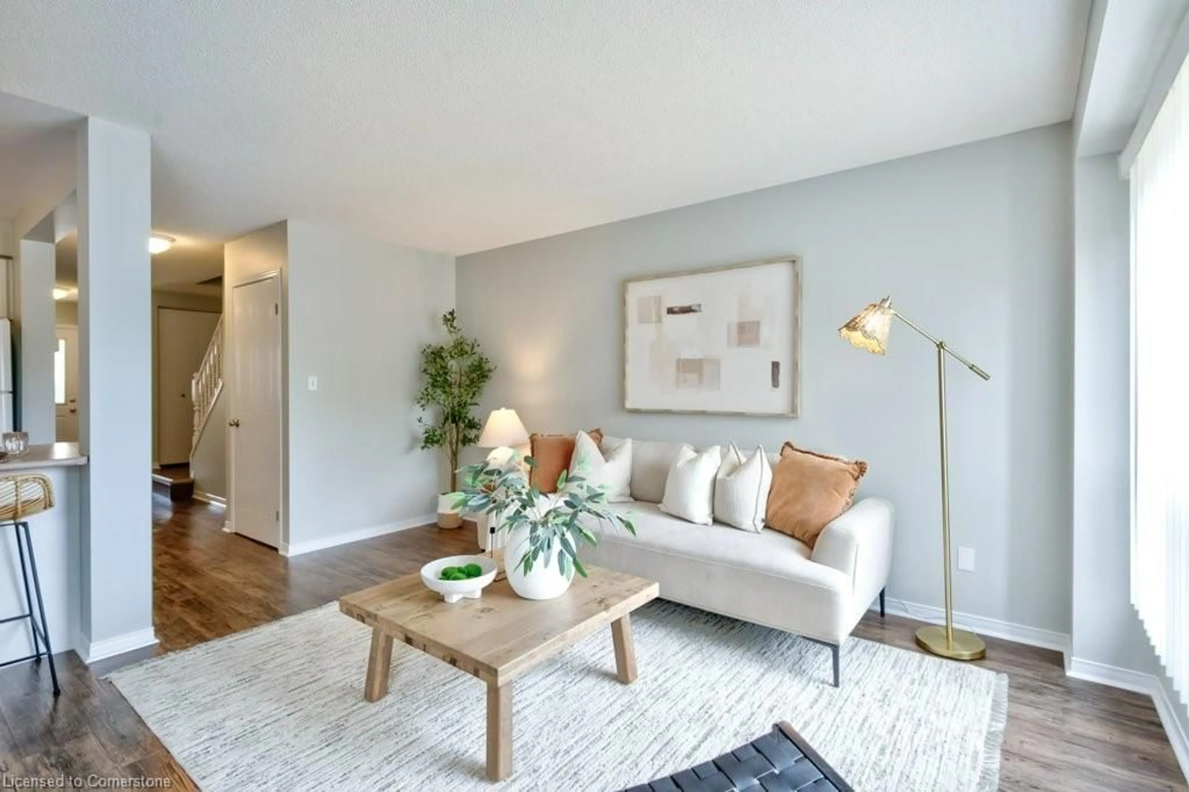 Living room with furniture, unknown for 84 Westmeadow Dr #2, Kitchener Ontario N2N 3P1