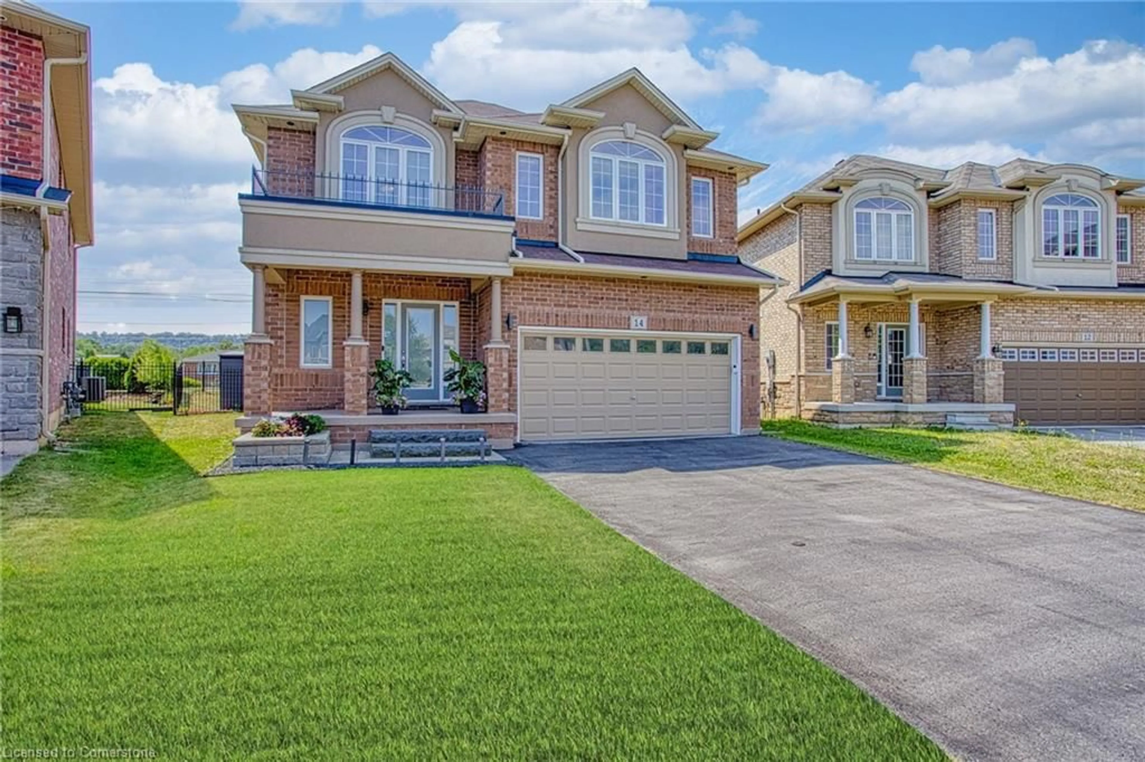 Home with brick exterior material, street for 14 Carpenter Crt, Grimsby Ontario L3M 0E3