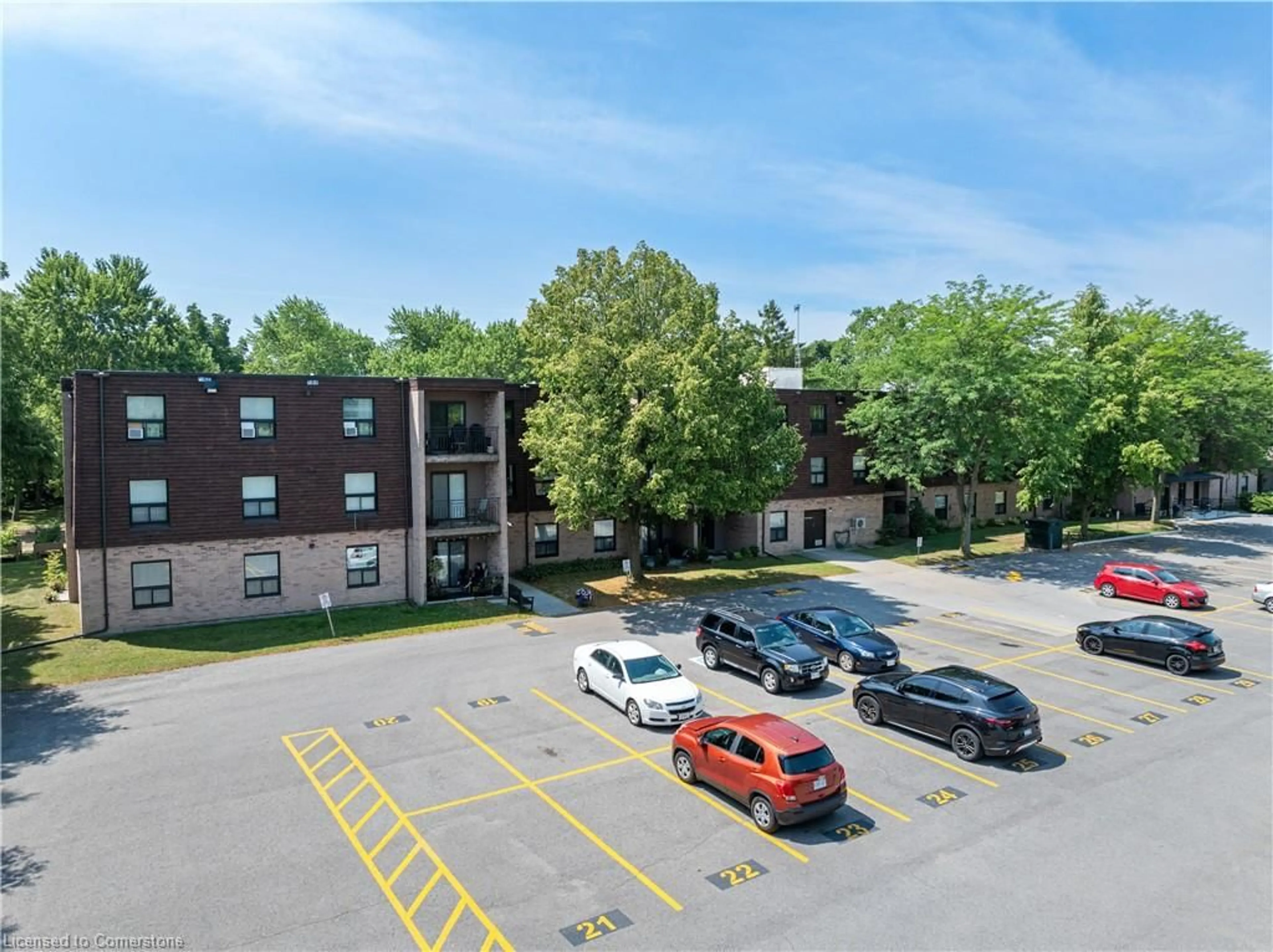A pic from outside/outdoor area/front of a property/back of a property/a pic from drone, unknown for 4209 Hixon St #111, Beamsville Ontario L3J 0K2