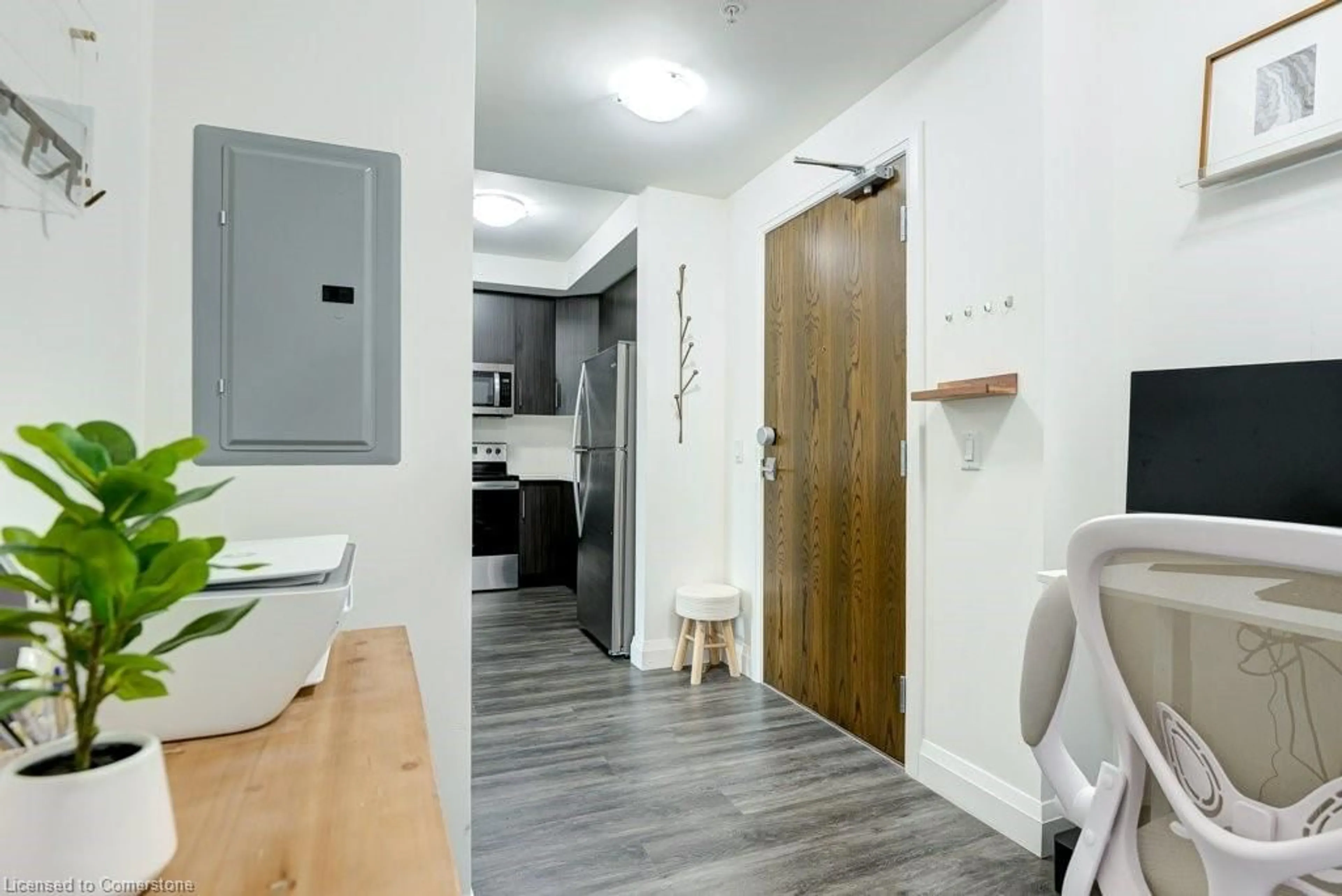 Indoor entryway for 30 Hamilton St #407, Waterdown Ontario L0R 2H4