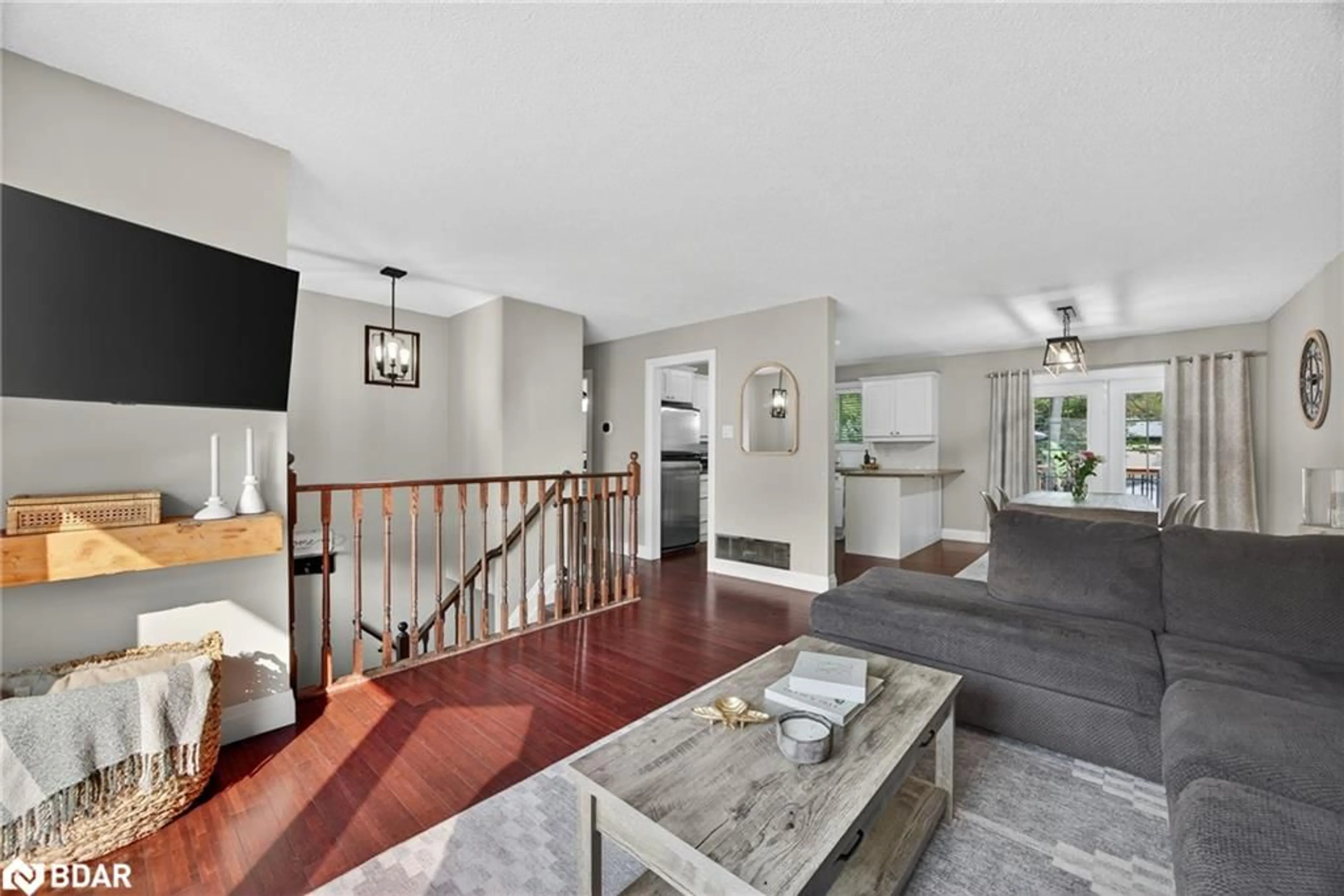 Unknown for 13 Pridham Cres, Angus Ontario L3W 0G5
