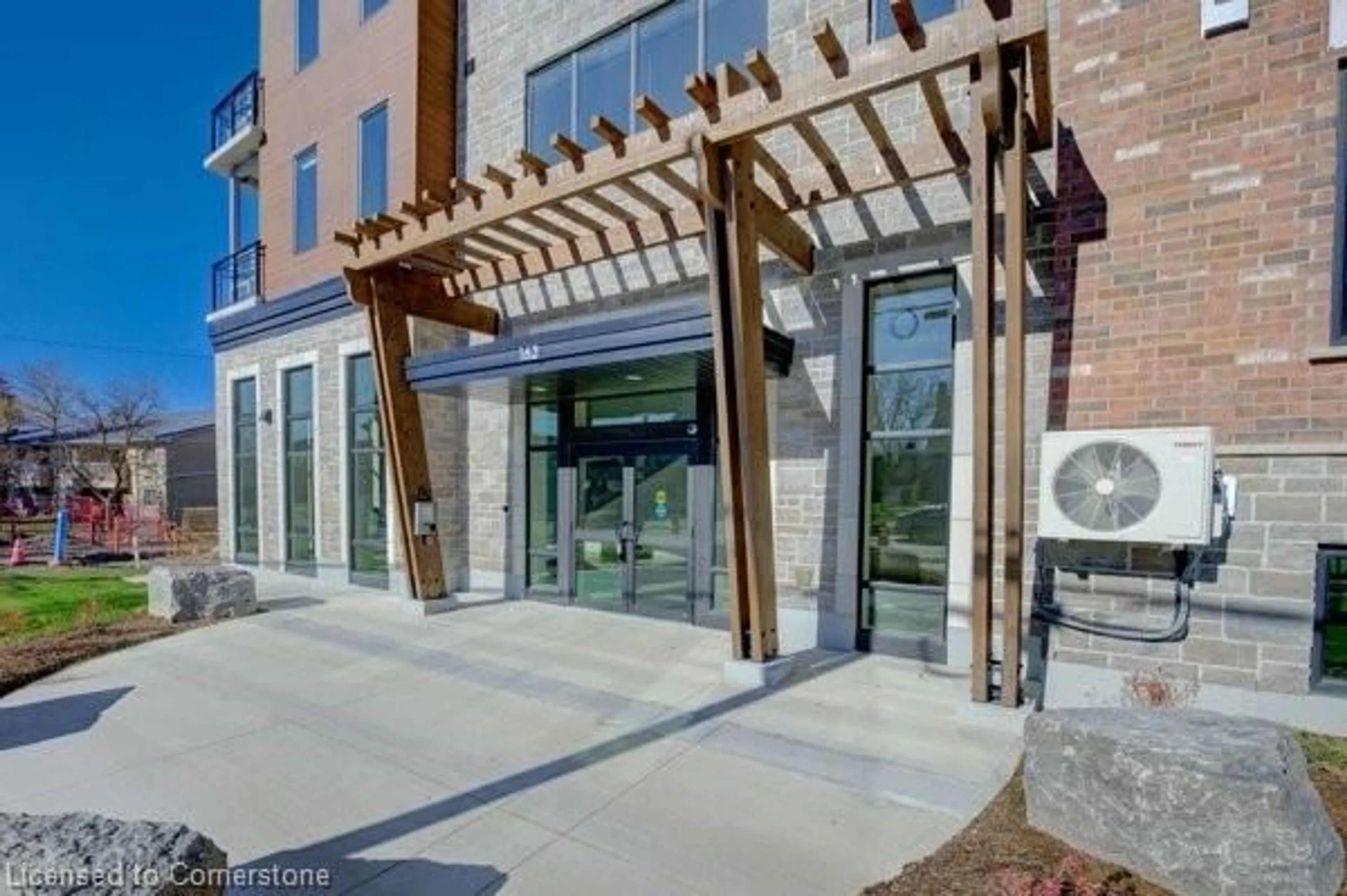 Indoor foyer for 162 Snyders Rd #411, Baden Ontario N3A 0G6