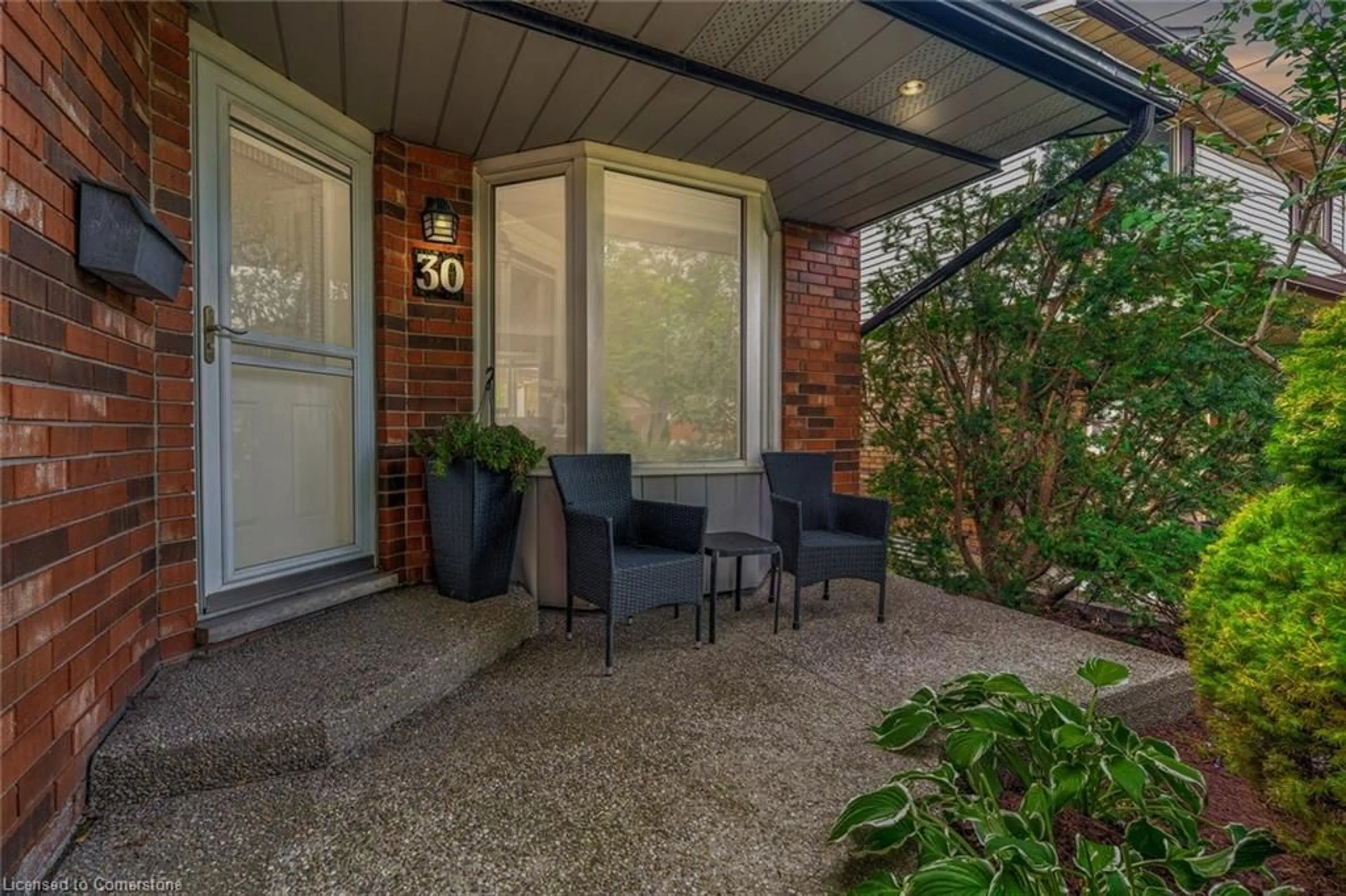 Patio, street for 30 Rosewell St, Hamilton Ontario L8W 2L1