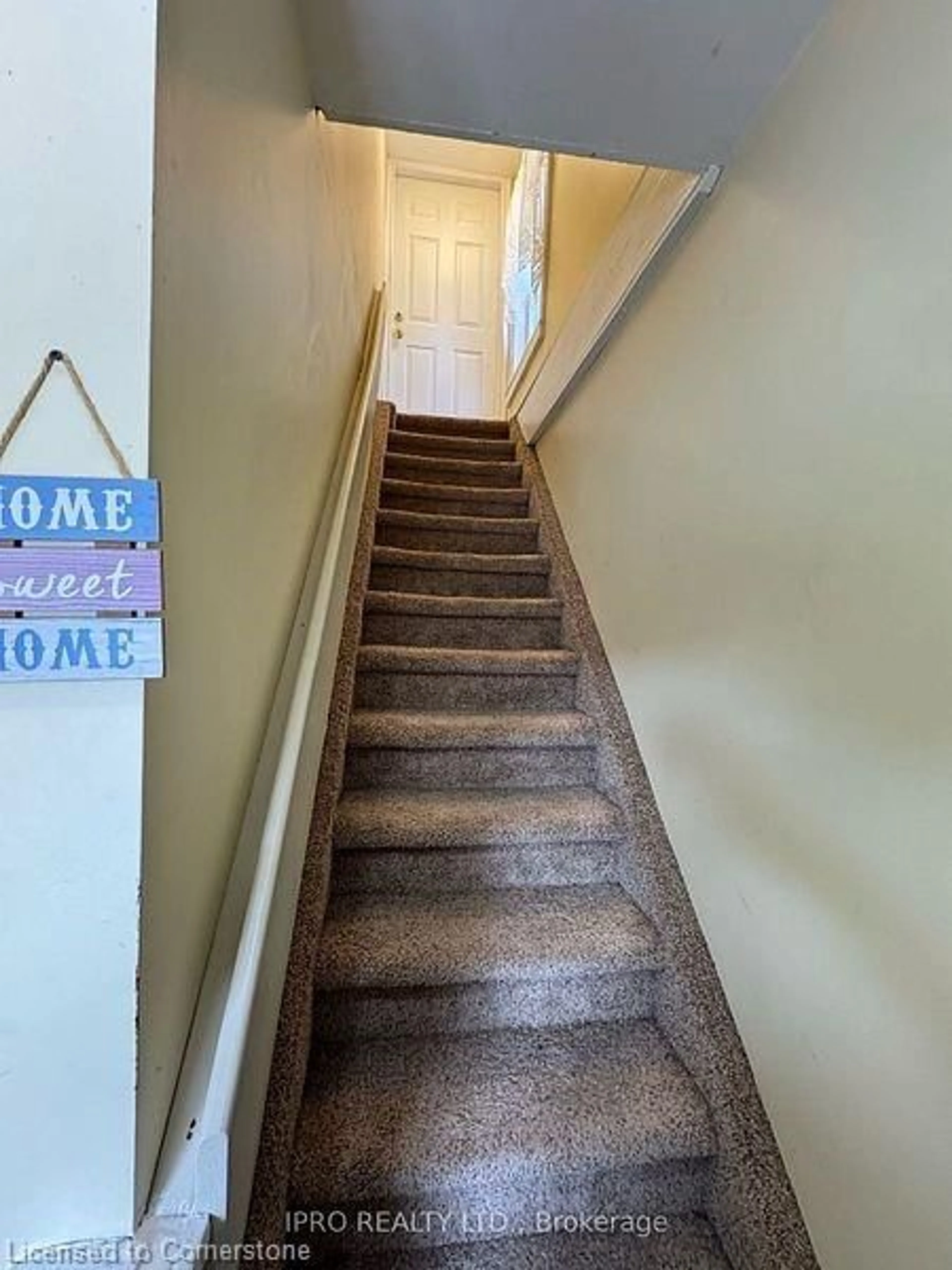 Stairs for 279 Charlotte St, Port Stanley Ontario N5L 1A8