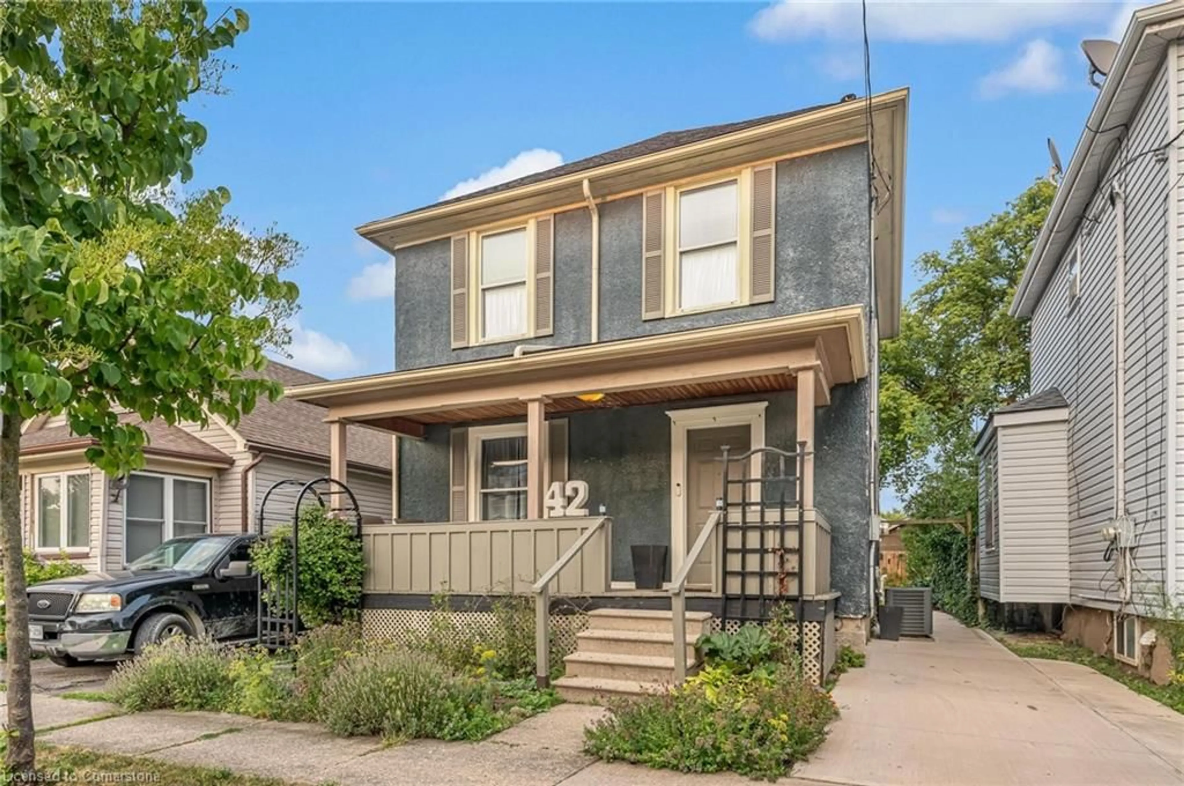 Home with brick exterior material, street for 42 Berryman Ave, St. Catharines Ontario L2R 3W9