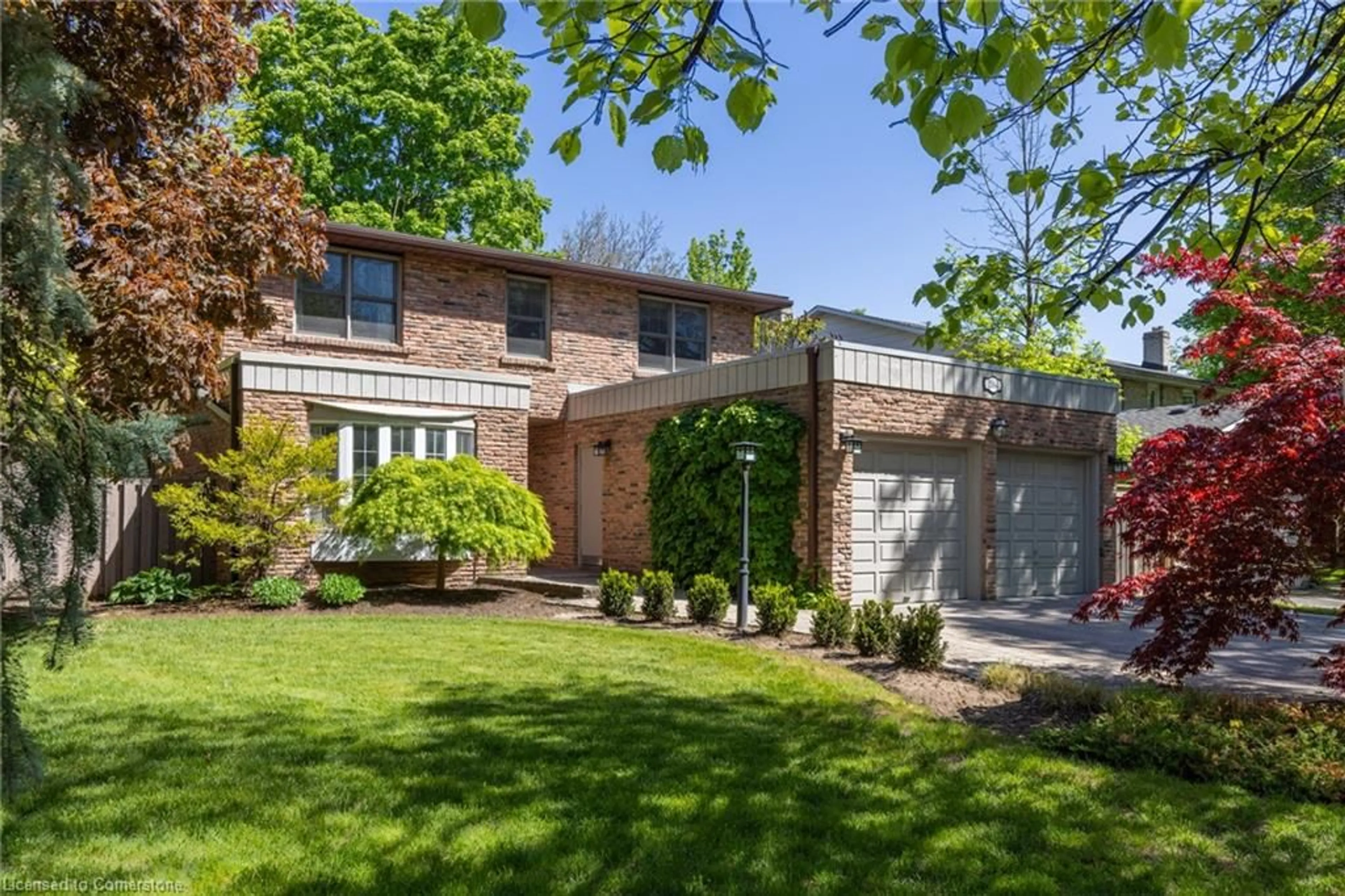 Home with brick exterior material, street for 1164 Cynthia Lane, Oakville Ontario L6J 6A6