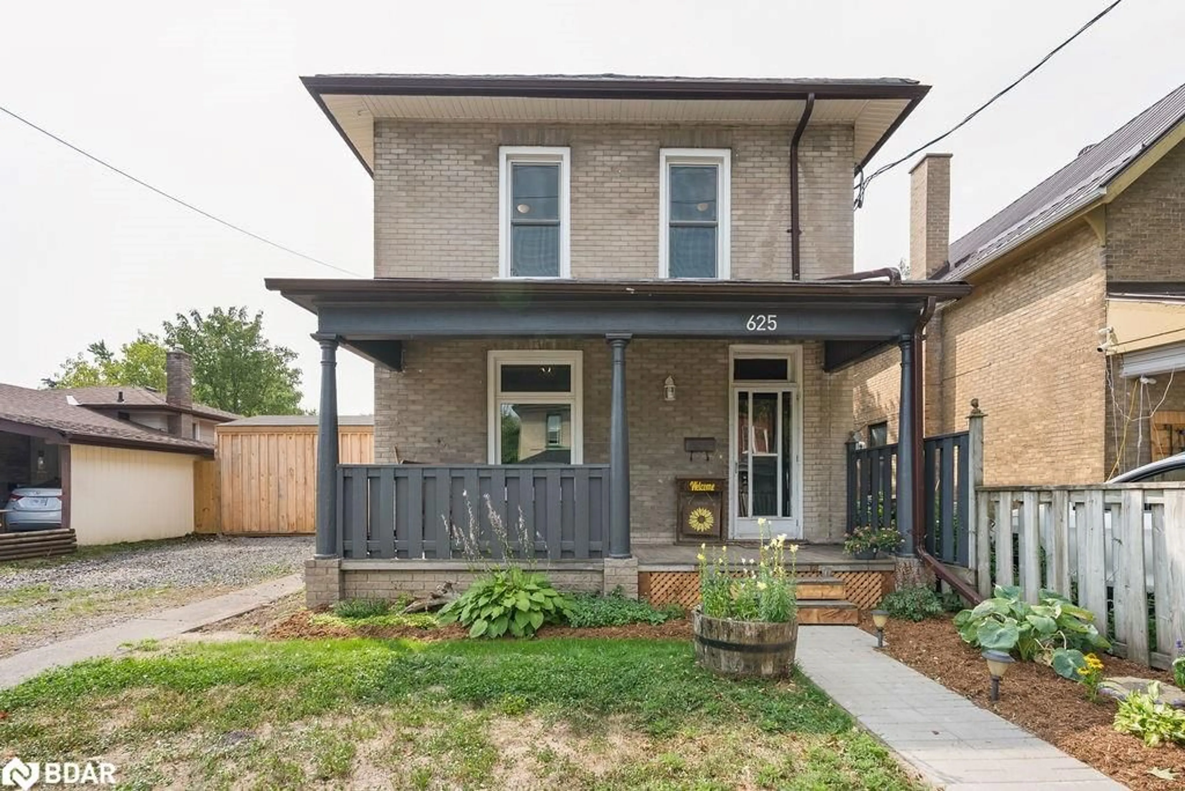 Home with brick exterior material, street for 625 Brown St, Peterborough Ontario K9J 4K6