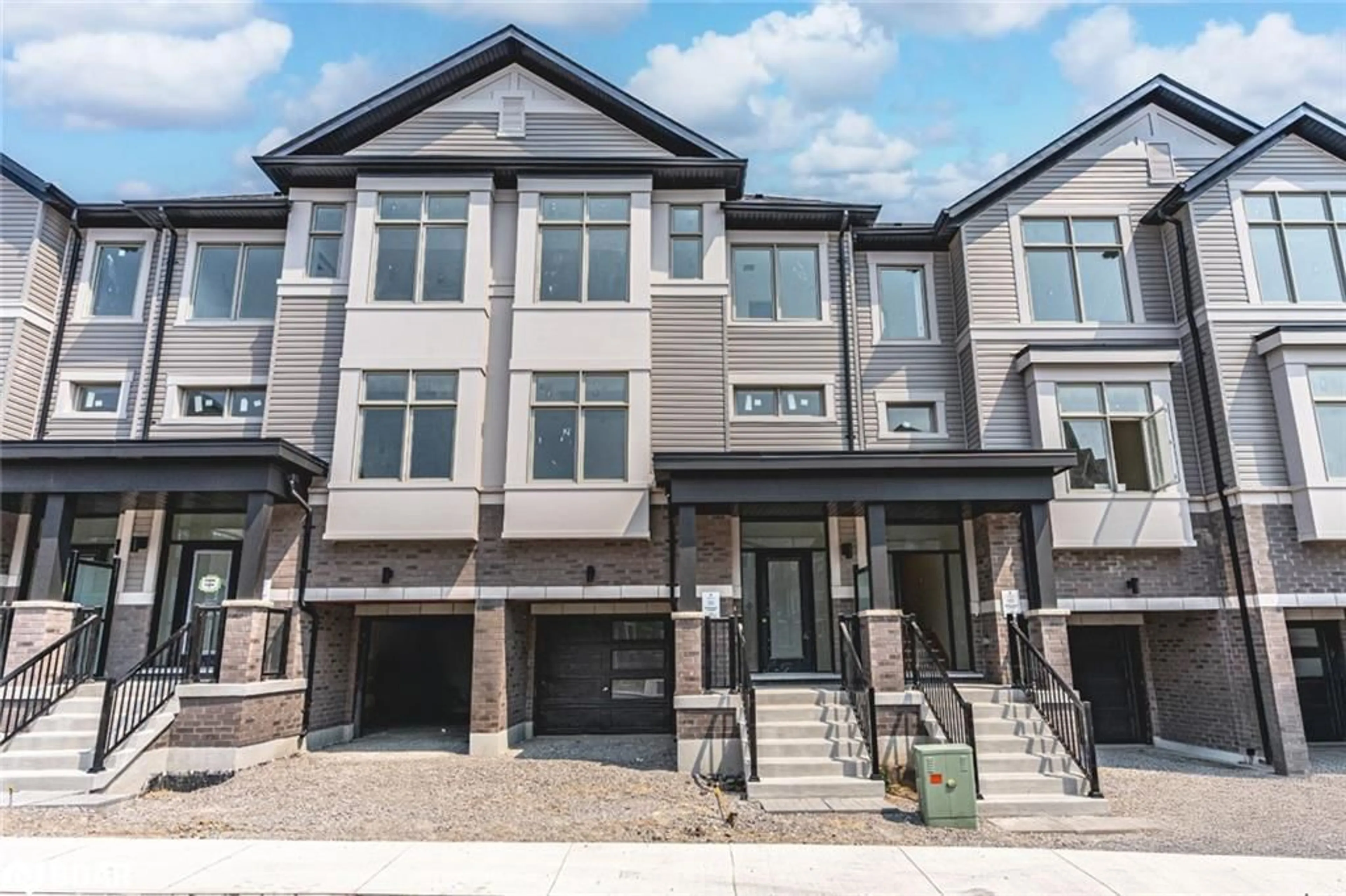 Unknown for 44 Brandon Cres, Tottenham Ontario L0G 1W0
