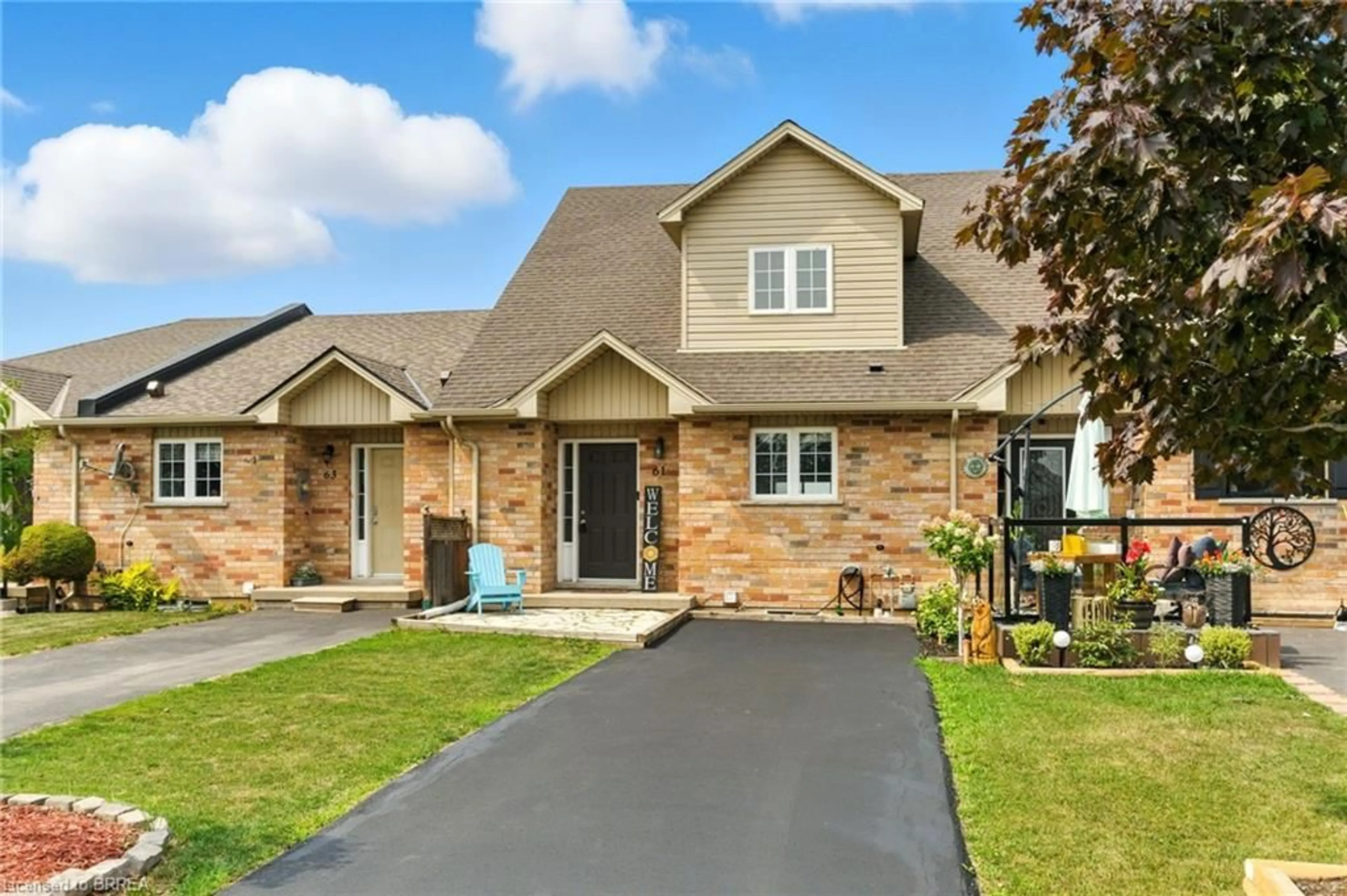 Home with brick exterior material, street for 61 Hudson Dr, Cayuga Ontario N0A 1E0