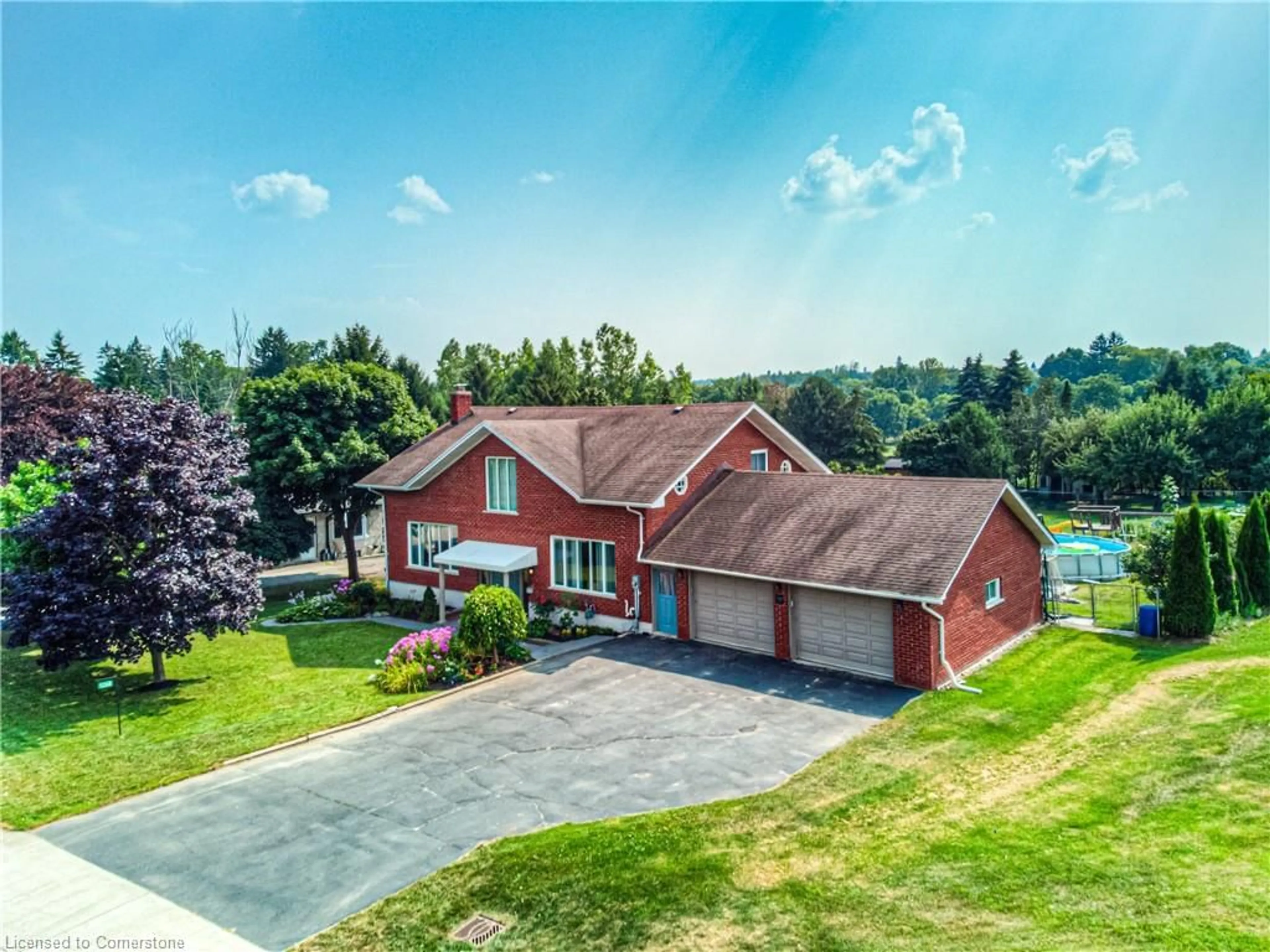 A pic from outside/outdoor area/front of a property/back of a property/a pic from drone, unknown for 1268 Notre Dame Dr, Petersburg Ontario N0B 0B2