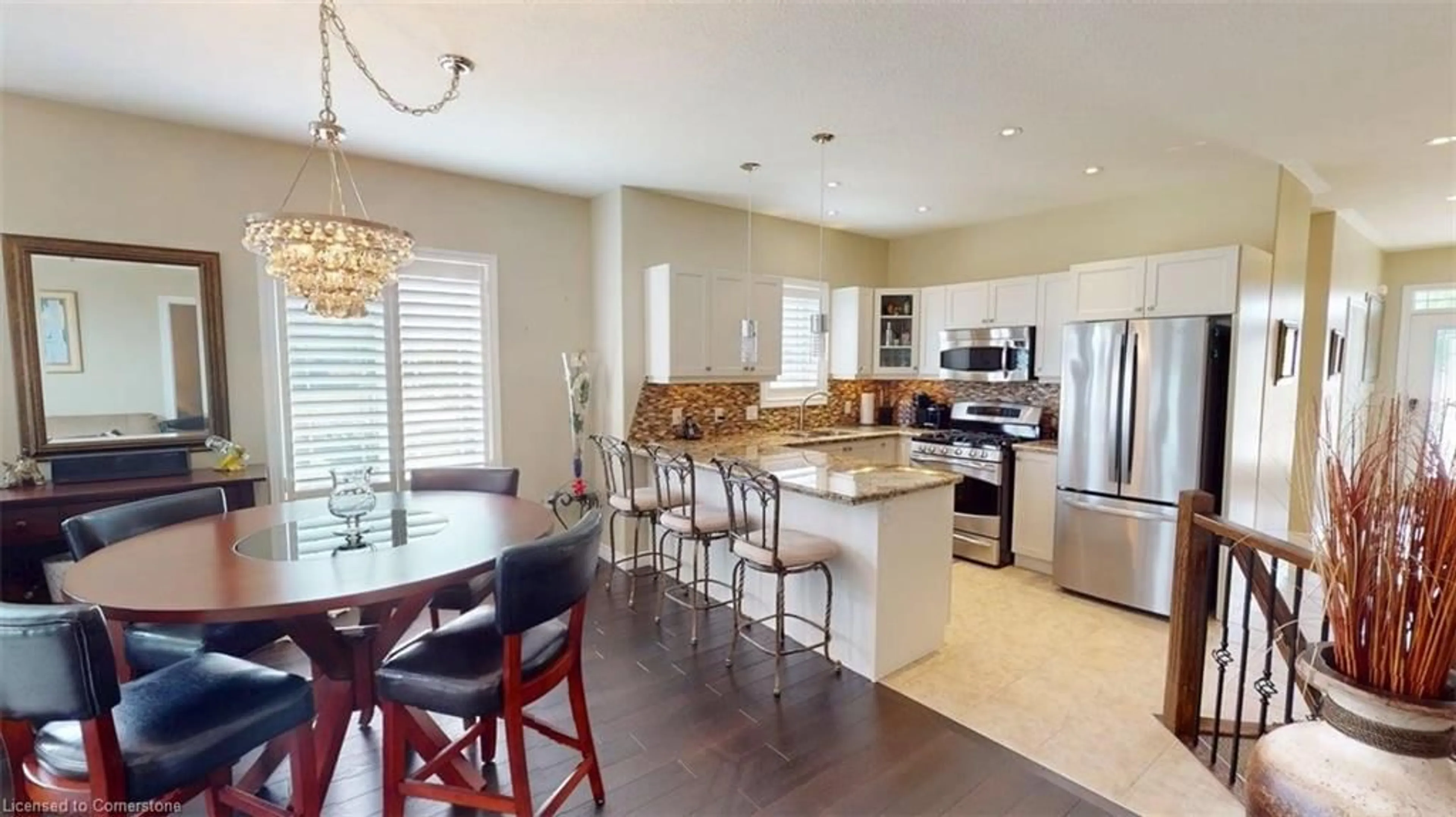 Open concept kitchen, unknown for 234 Pinehill Dr, Hannon Ontario L0R 1P0