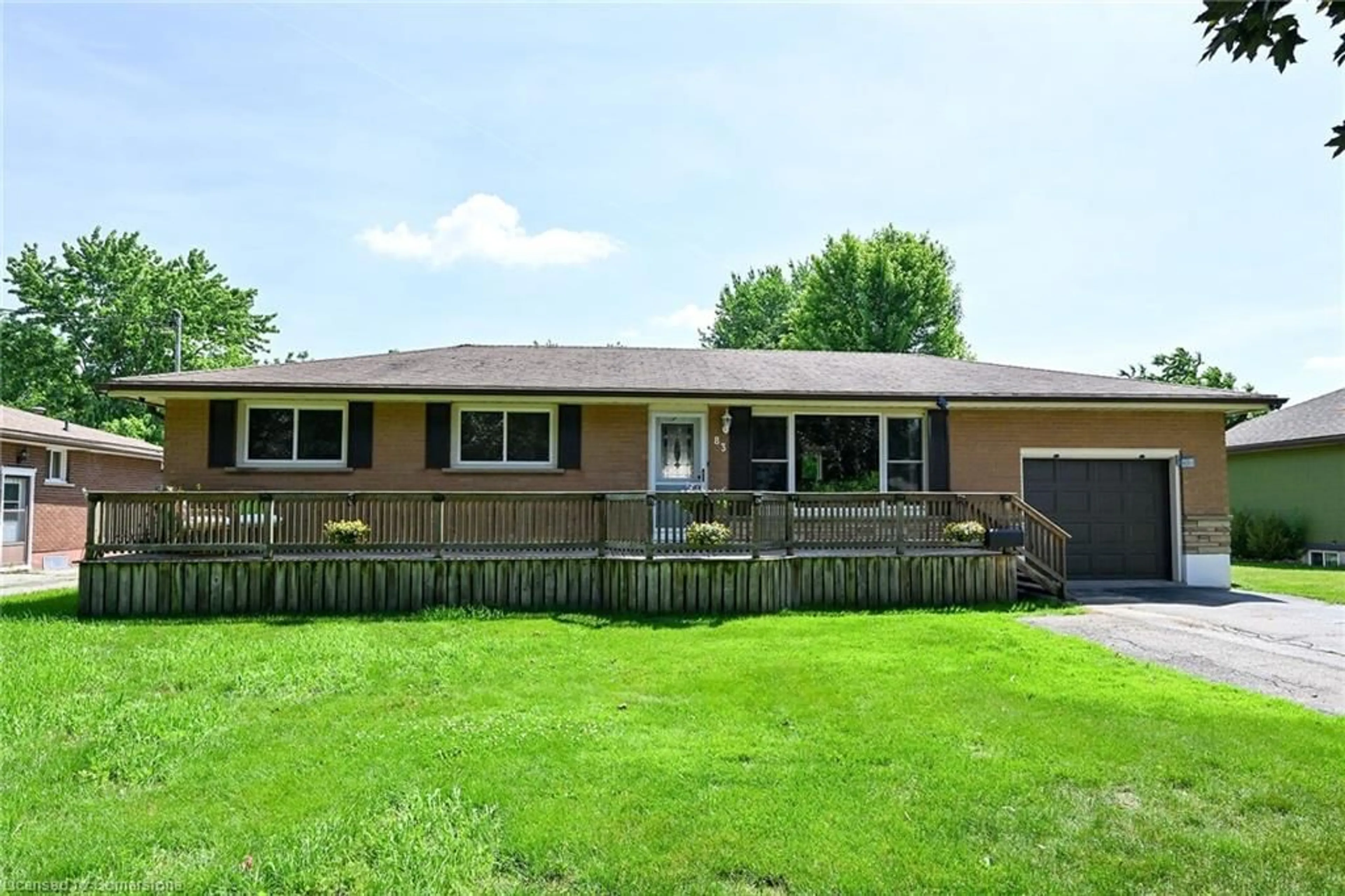 Home with brick exterior material, street for 83 Oak Ave, Paris Ontario N3L 3C9