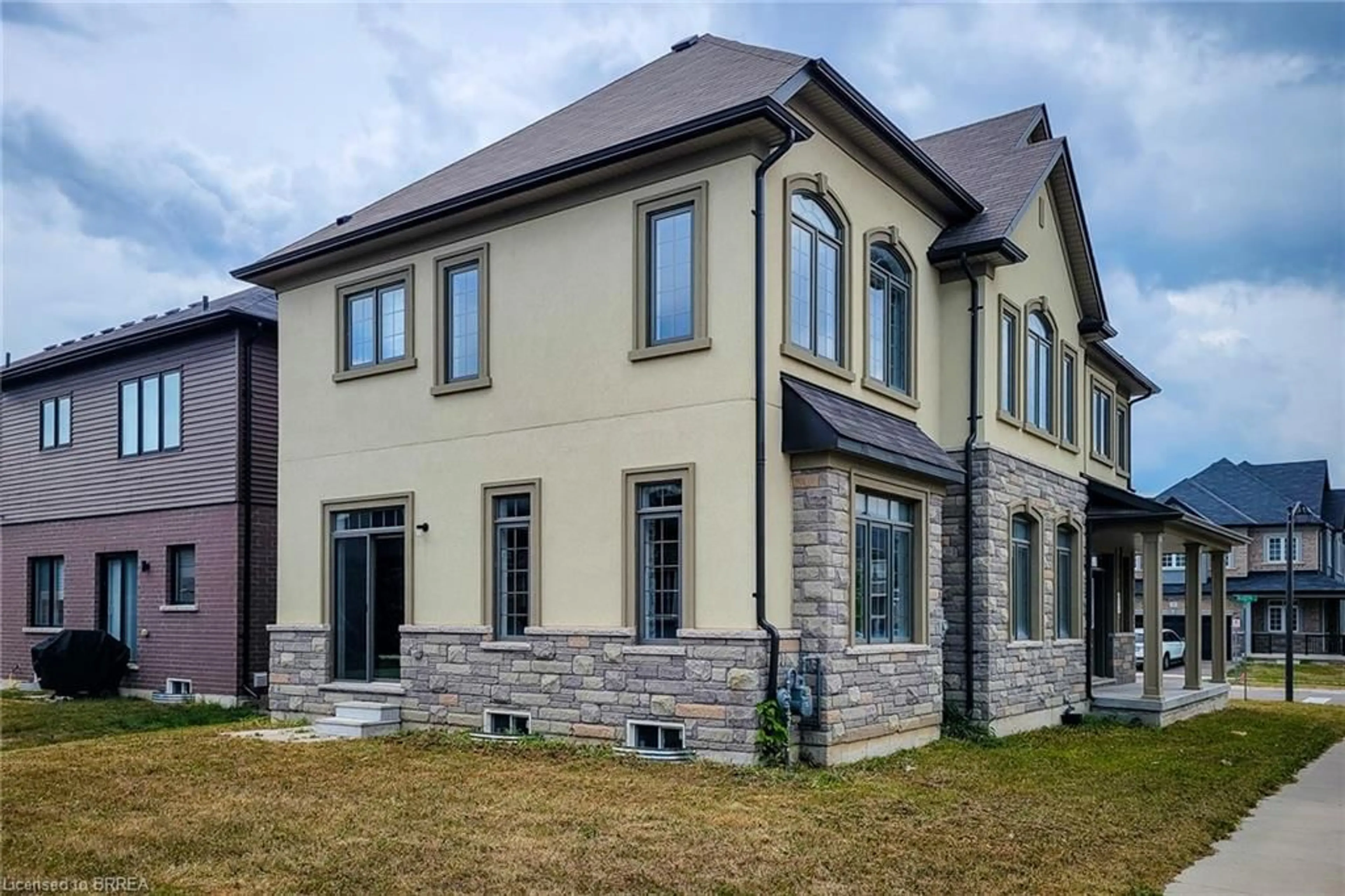 Home with brick exterior material, building for 1 Sleeth St, Brantford Ontario N3S 0J7