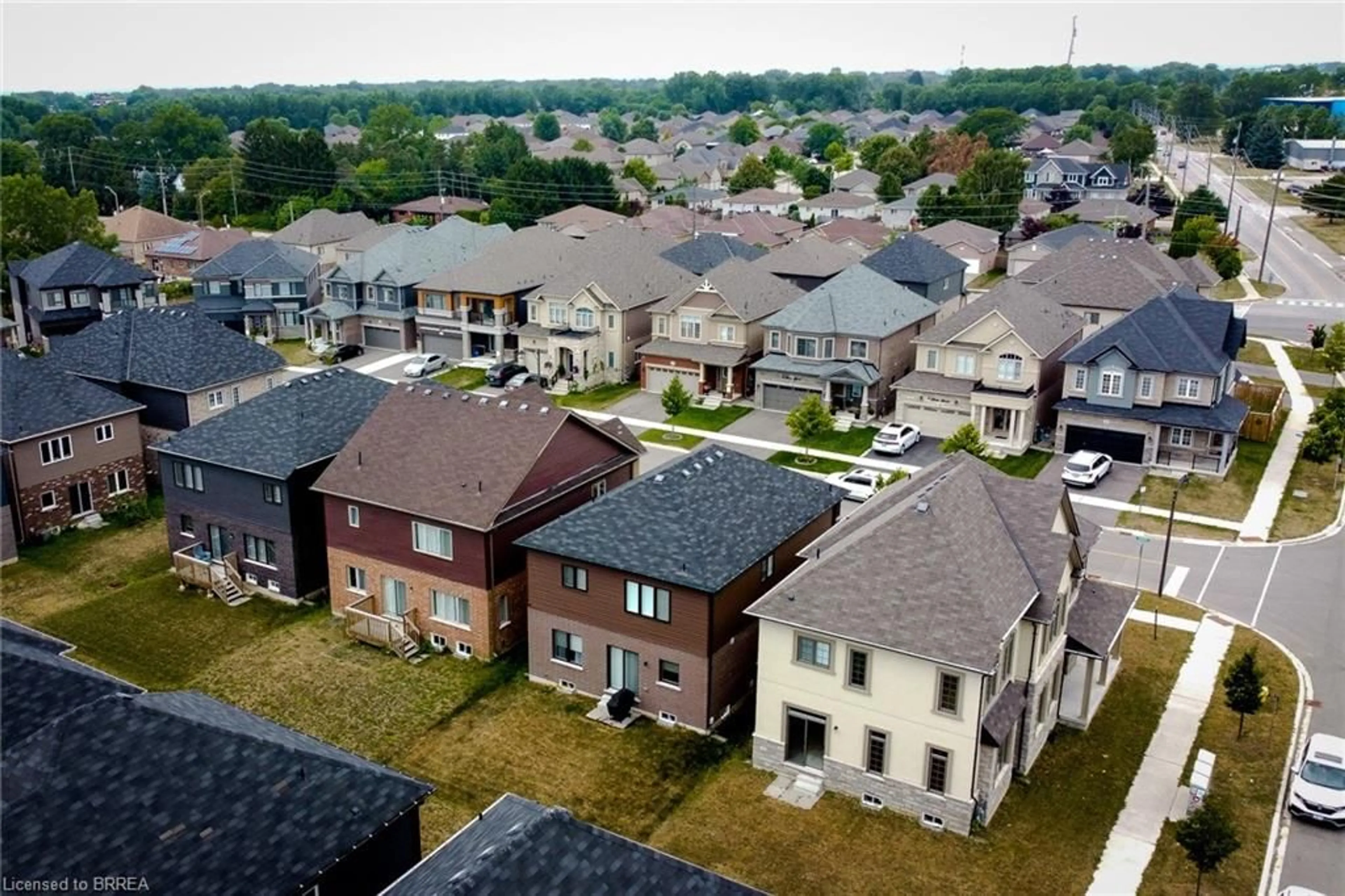 A pic from outside/outdoor area/front of a property/back of a property/a pic from drone, street for 1 Sleeth St, Brantford Ontario N3S 0J7