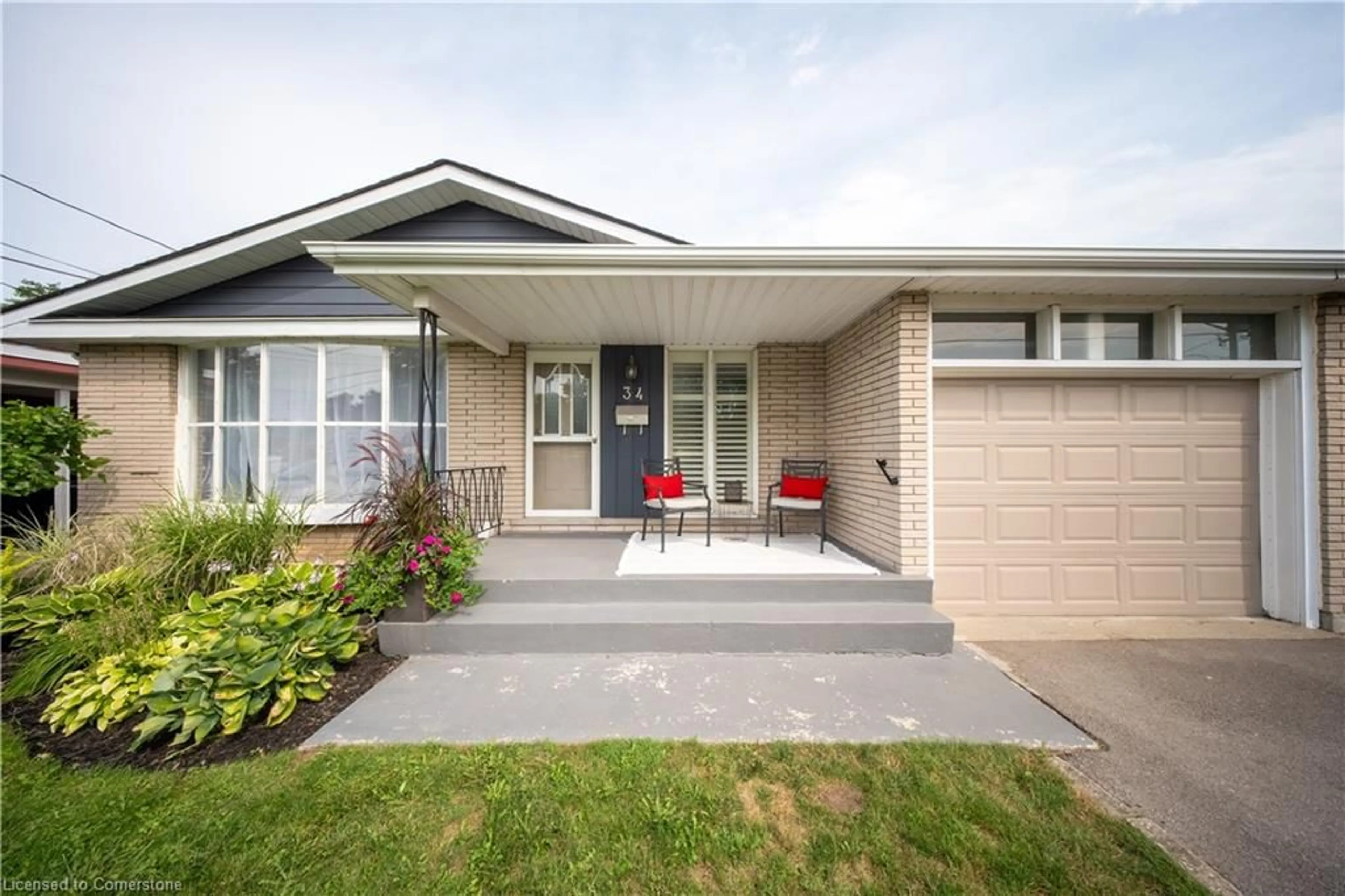 Home with vinyl exterior material, street for 34 Alpine Ave, Stoney Creek Ontario L9A 1A5