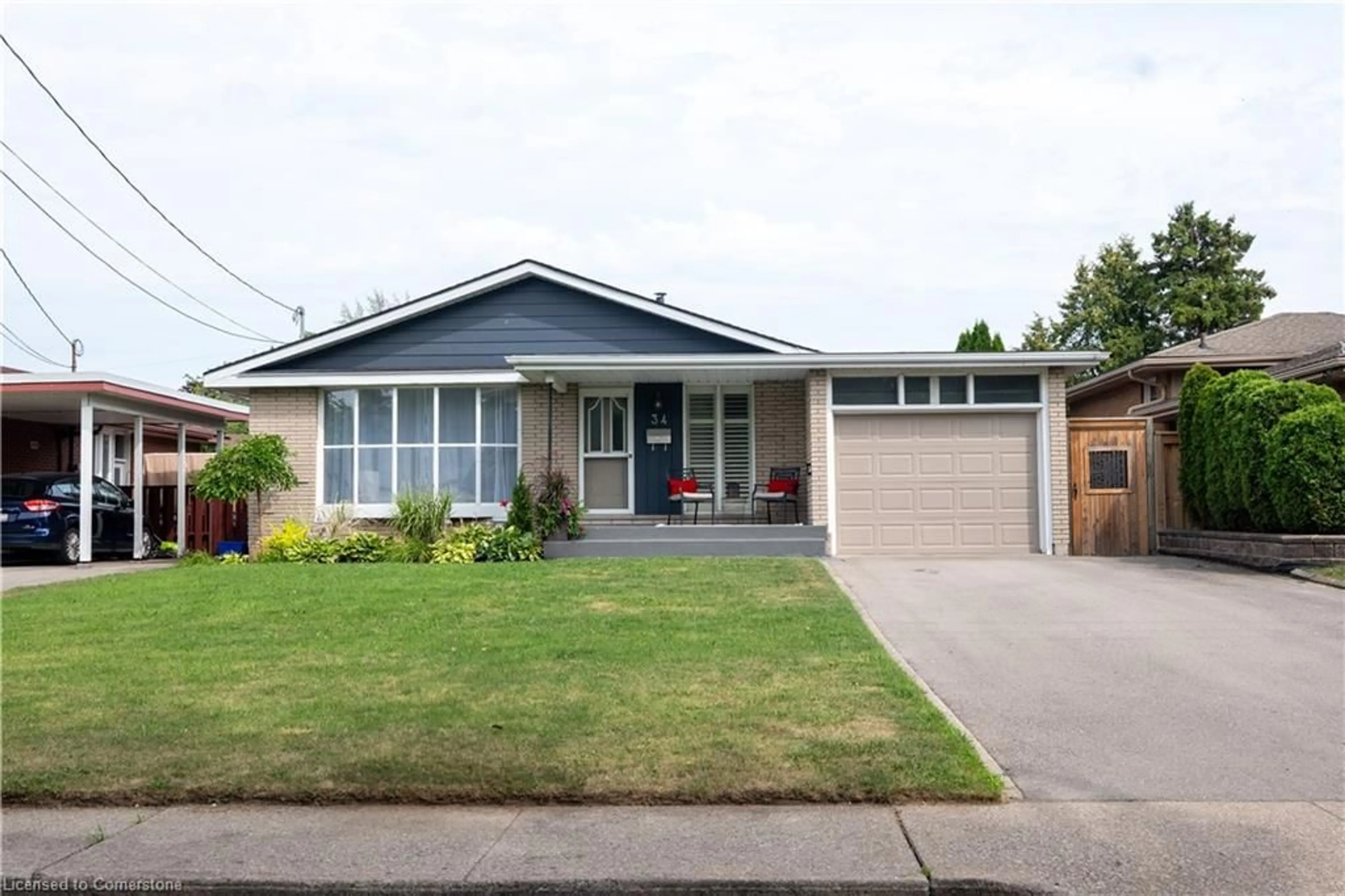 Home with vinyl exterior material, street for 34 Alpine Ave, Stoney Creek Ontario L9A 1A5