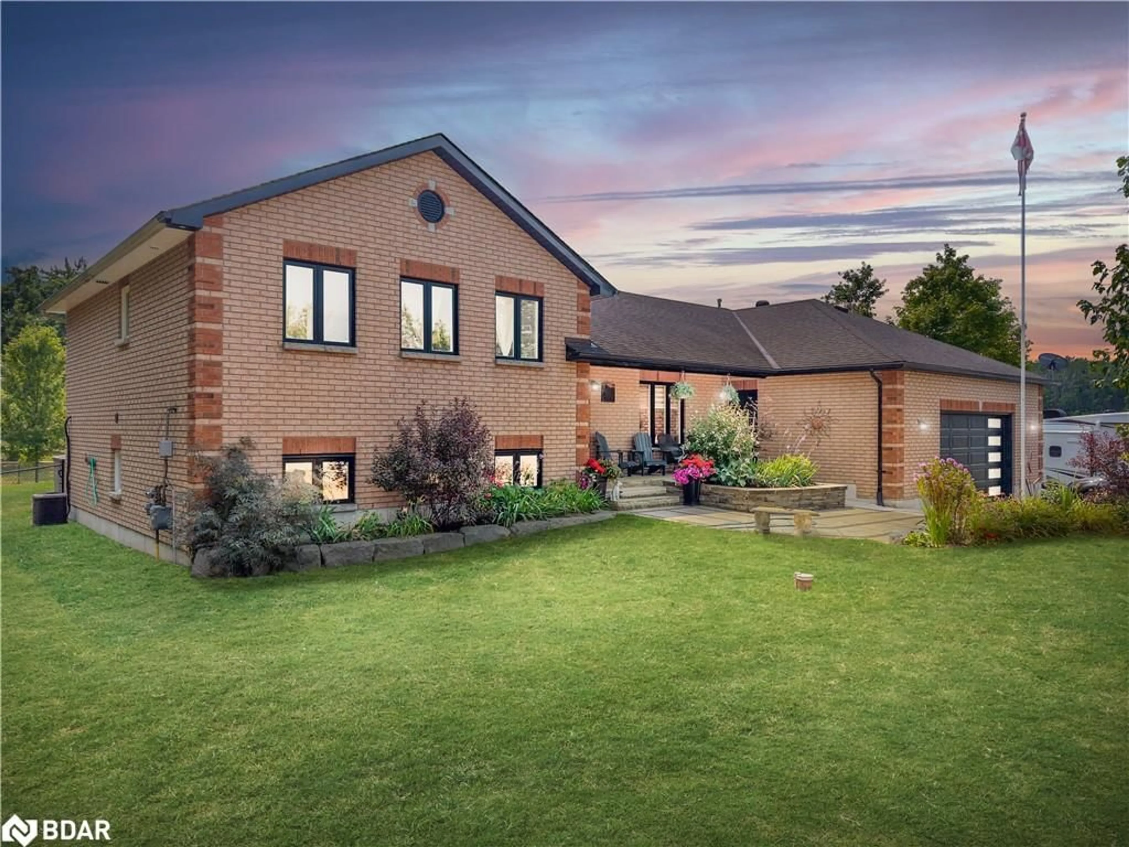A pic from outside/outdoor area/front of a property/back of a property/a pic from drone, building for 1277 Sunnidale Rd, Springwater Ontario L9X 1W5
