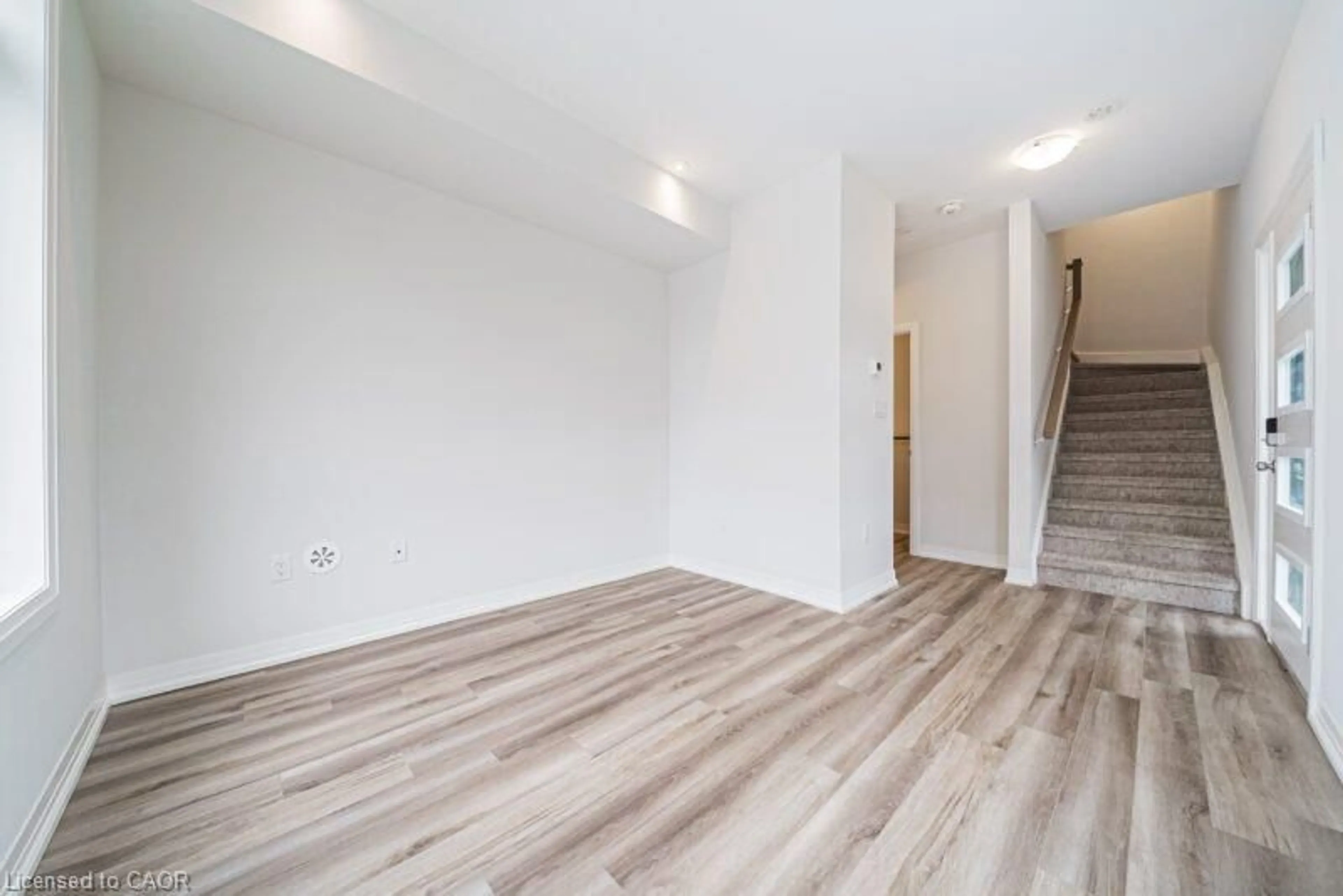 A pic of a room for 155 Equestrian Way #162, Cambridge Ontario N3E 0E8