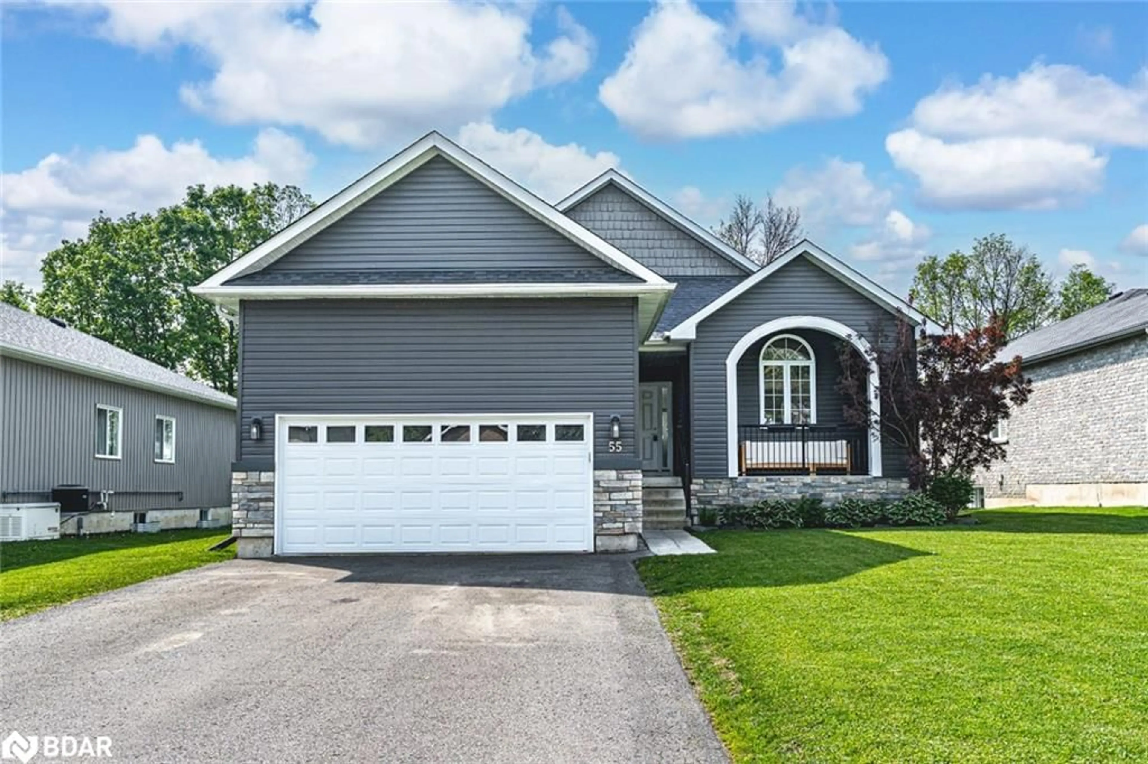 Home with vinyl exterior material, street for 55 Donlands Crt, Severn Ontario L0K 1E0