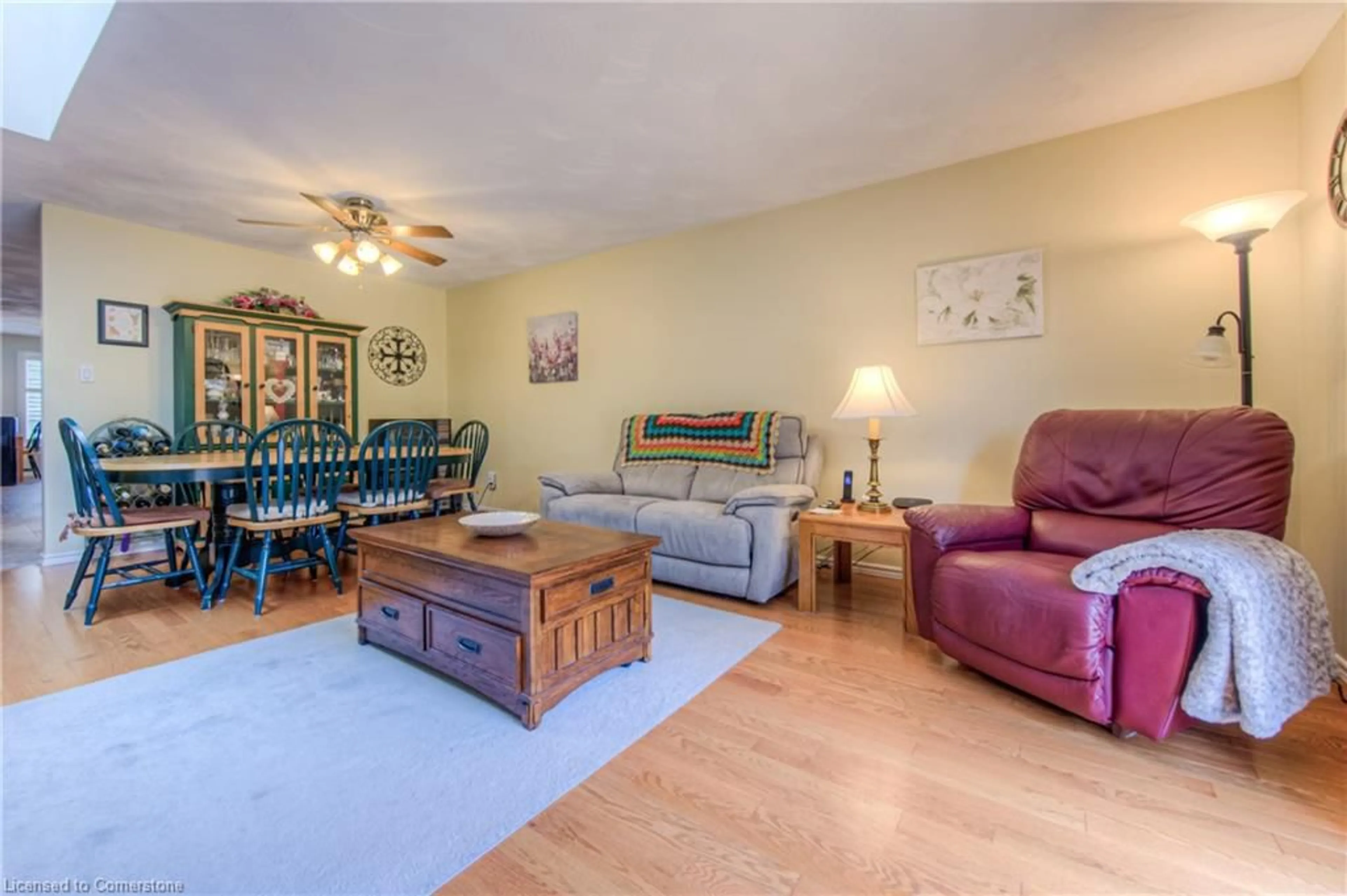 Living room with furniture, unknown for 150 Oak St #8, Simcoe Ontario N3Y 5M5