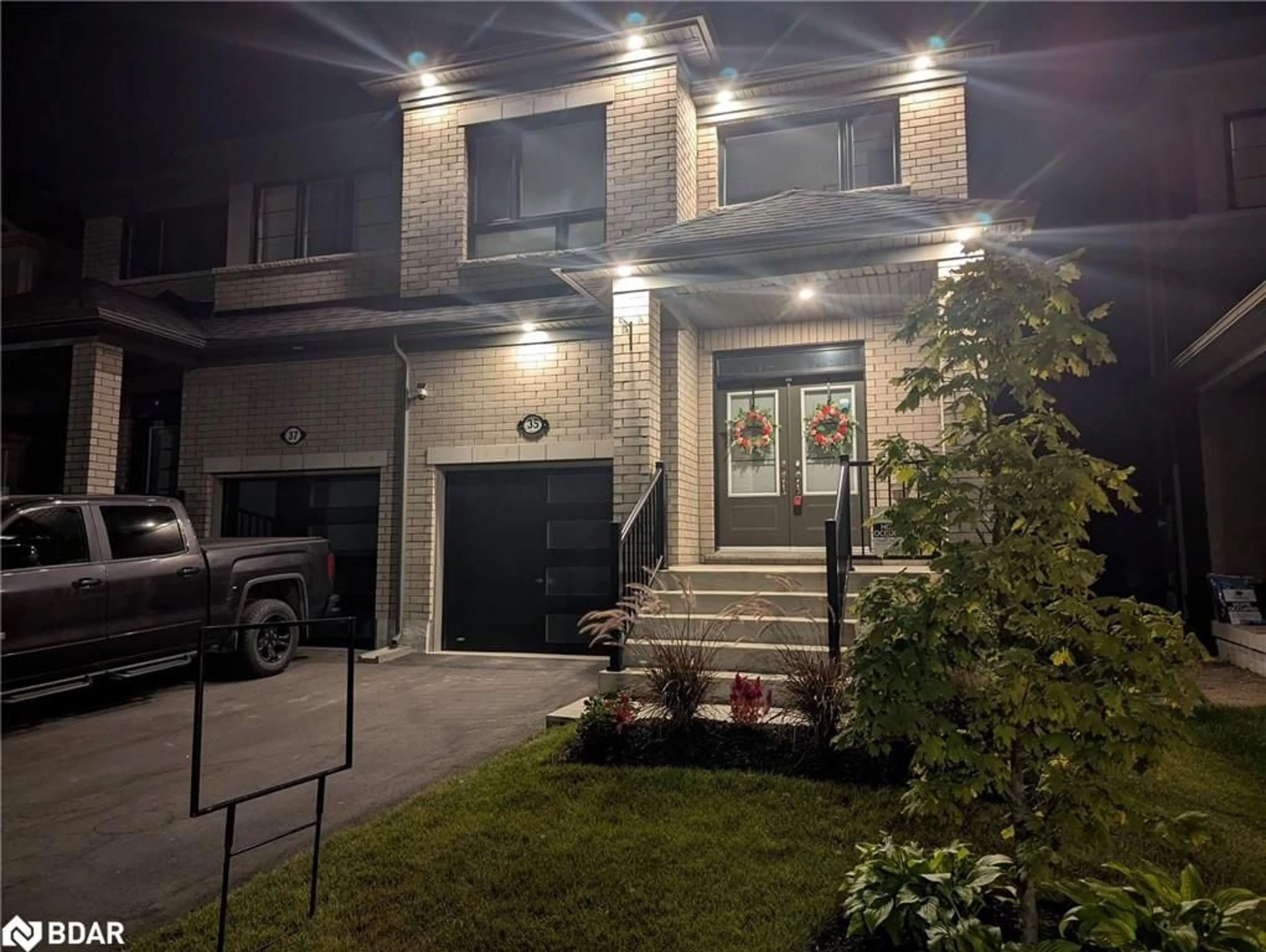 Unknown for 35 Povey Rd, Fergus Ontario N1M 0J5
