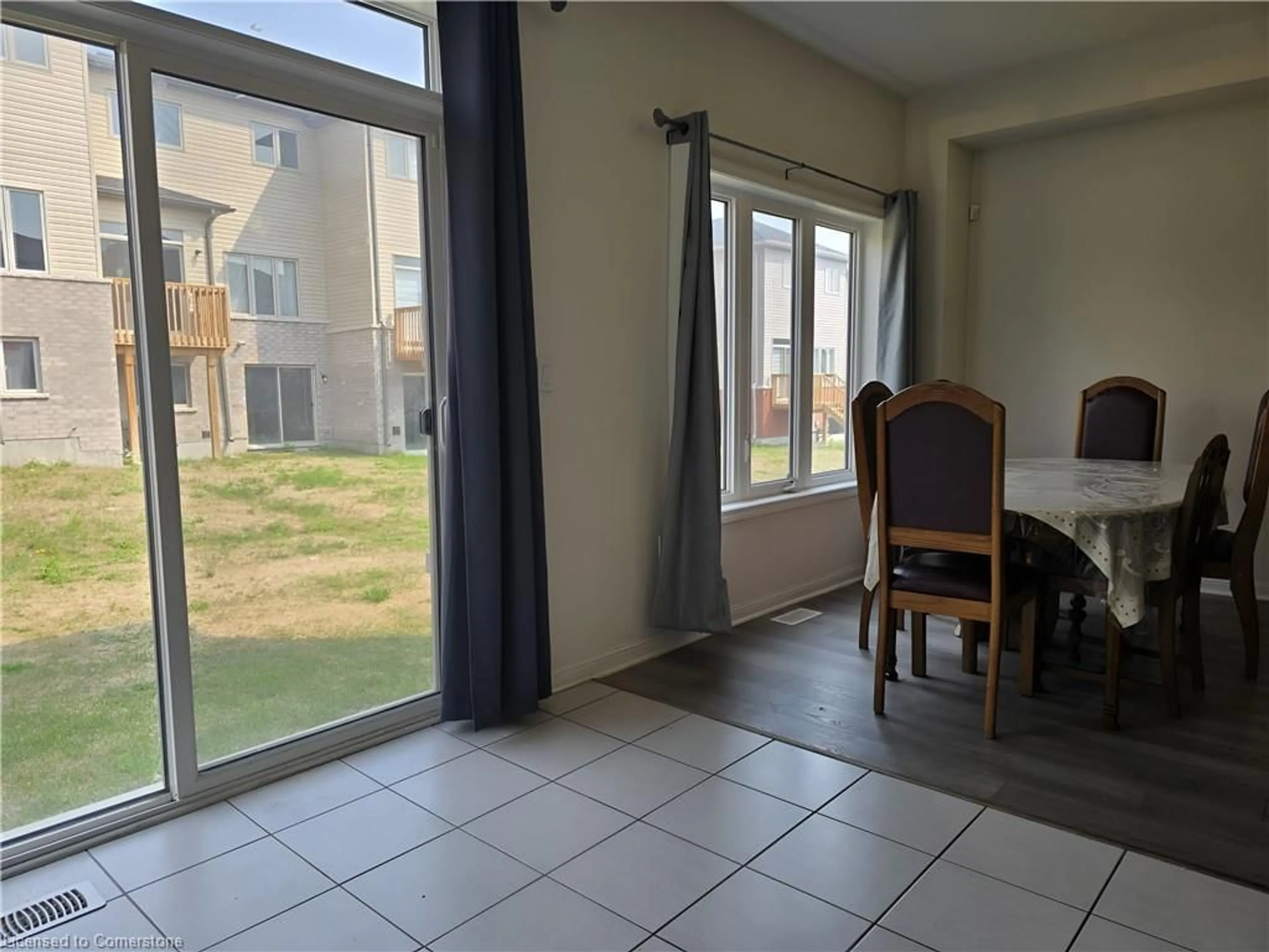 A pic of a room for 2555 Winter Words Drive Dr, Oshawa Ontario L1H 7K4