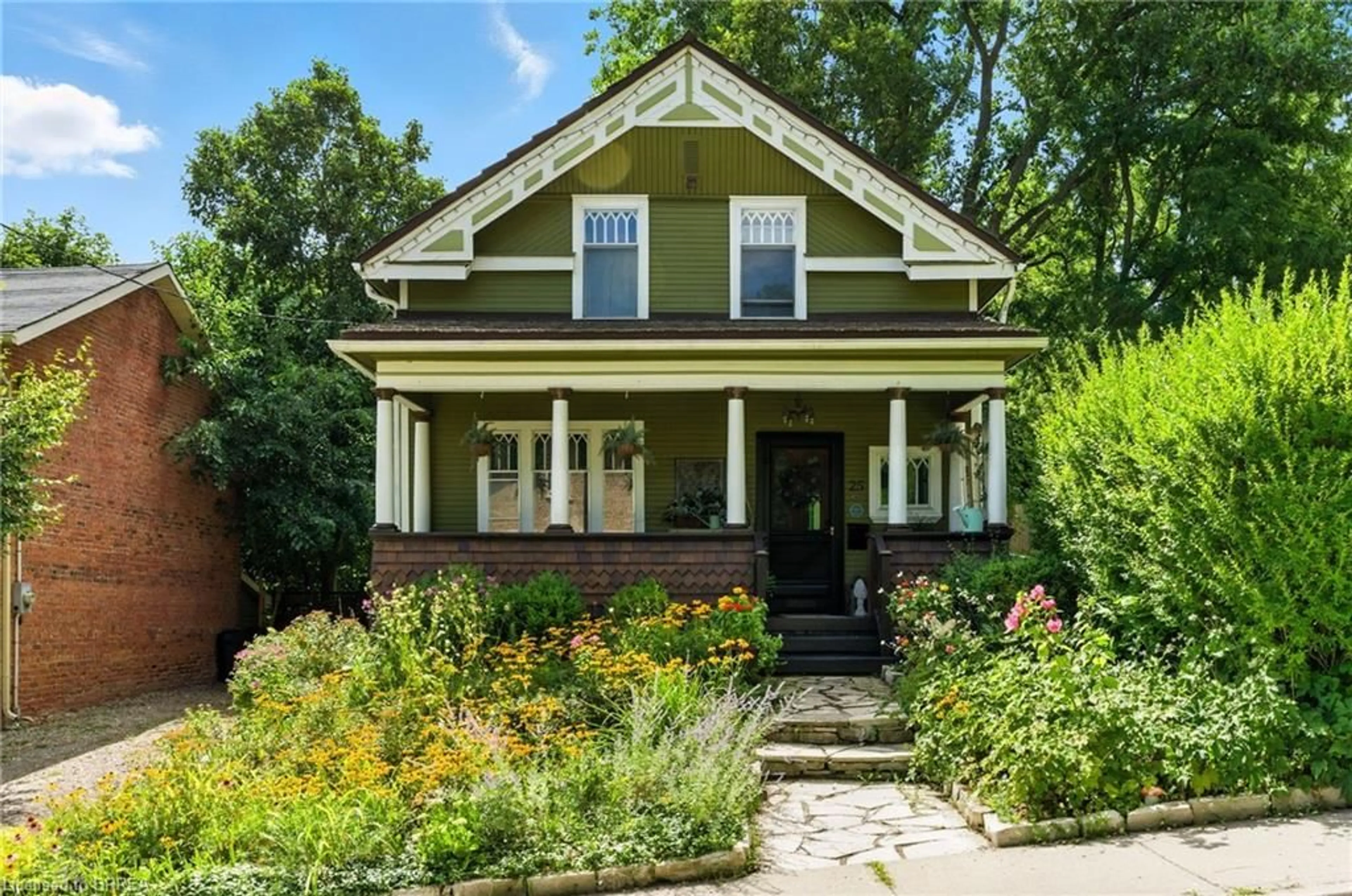Home with brick exterior material, street for 25 Church St, Paris Ontario N3L 1H2